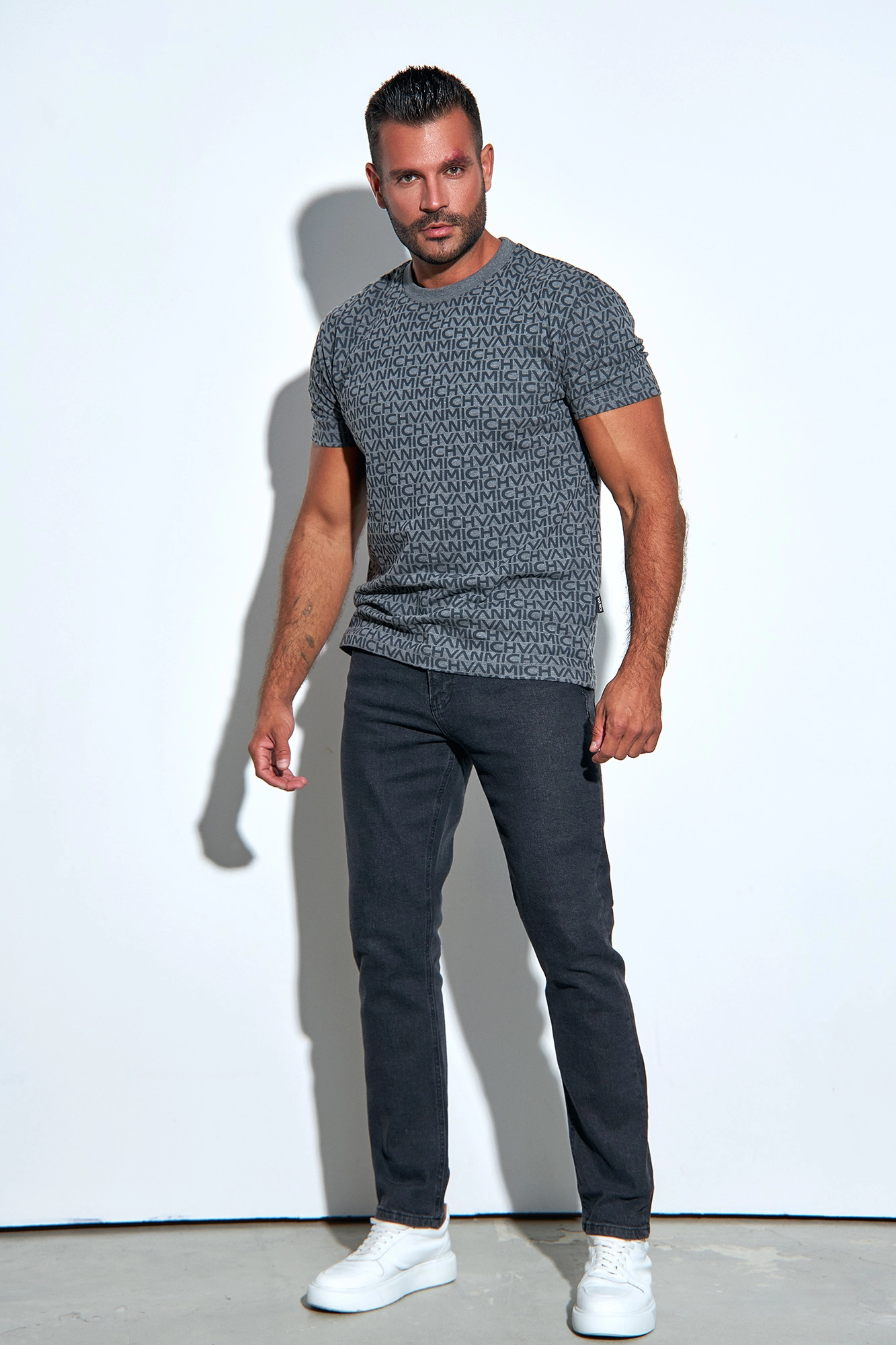 VM-232-33-013 Джинсы Slim Van Mich Черный