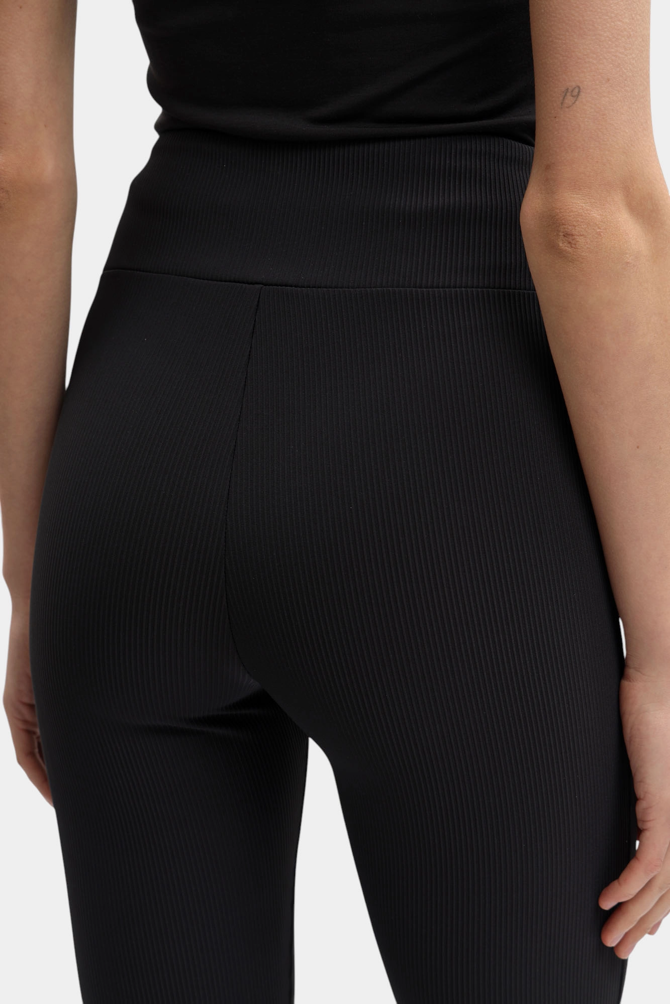 7W000989_AF15721 брюки ea7 