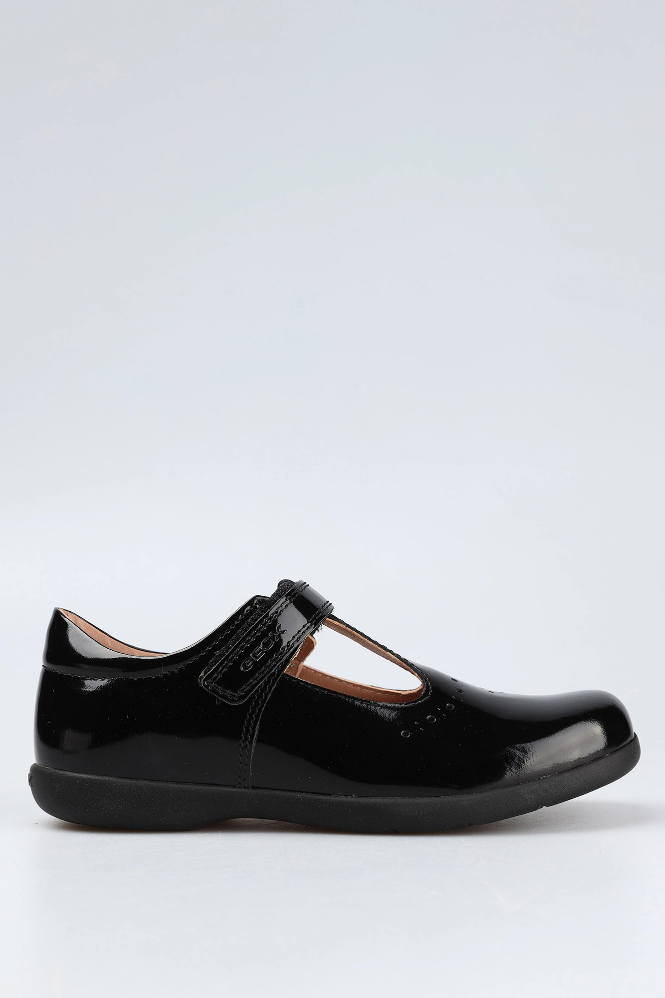 Geox J16FHB00066C9999 Med Online.ru