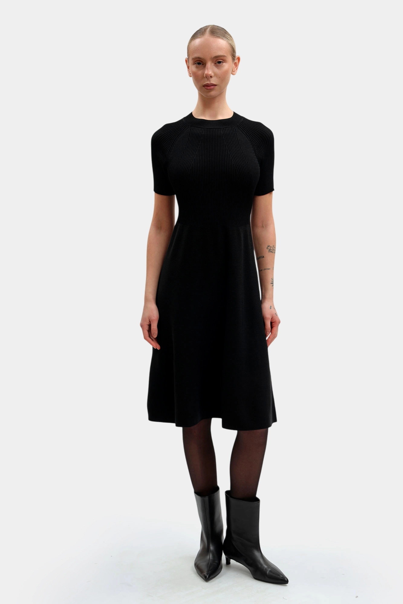 XW001885_AF10352 платье armani exchange 