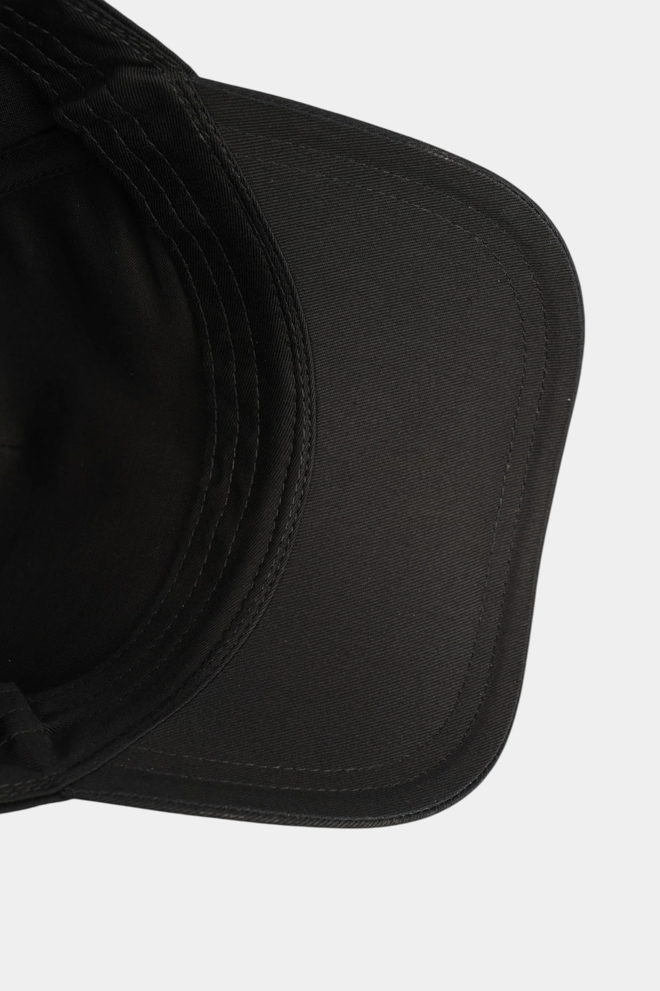 XM001694_AF15502 Кепка Armani Exchange Черный