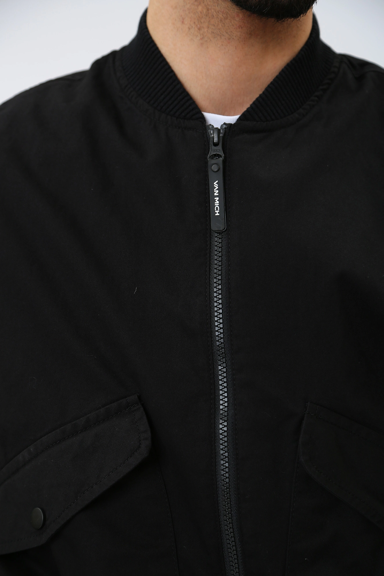 VM-231-46-006 Бомбер Van Mich Черный