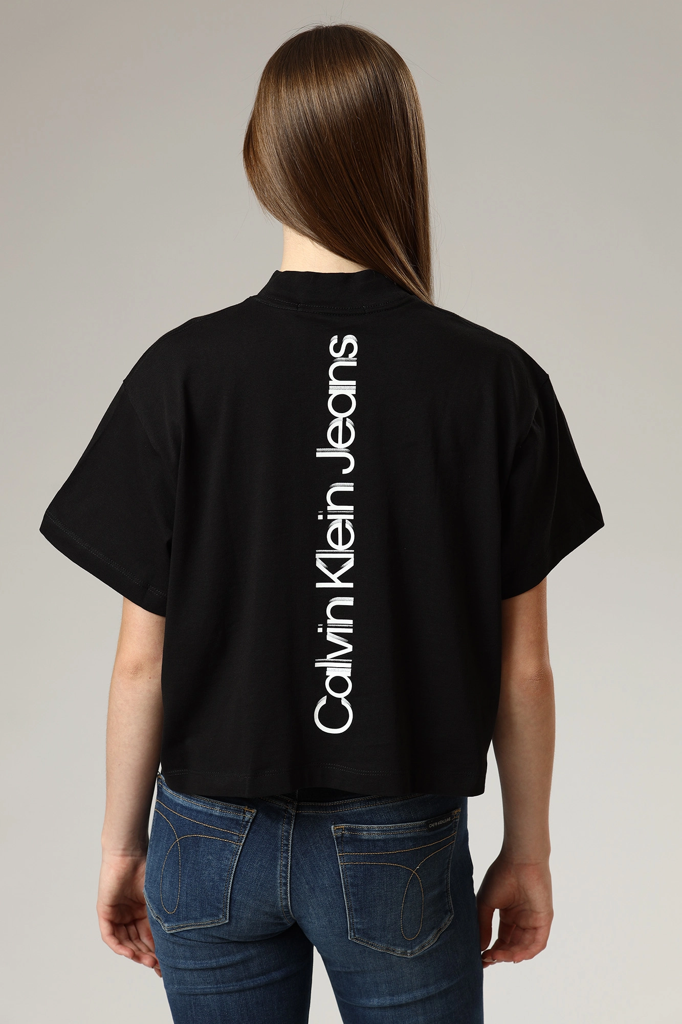 J20J218259 футболка кроп-топ calvin klein jeans calvin klein jeans 