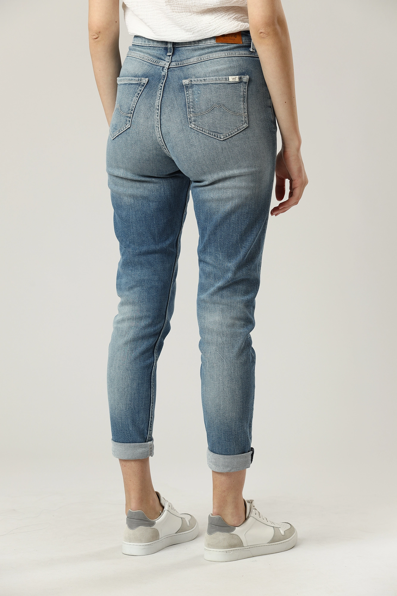 1012262-5000 джинсы moms mustang 