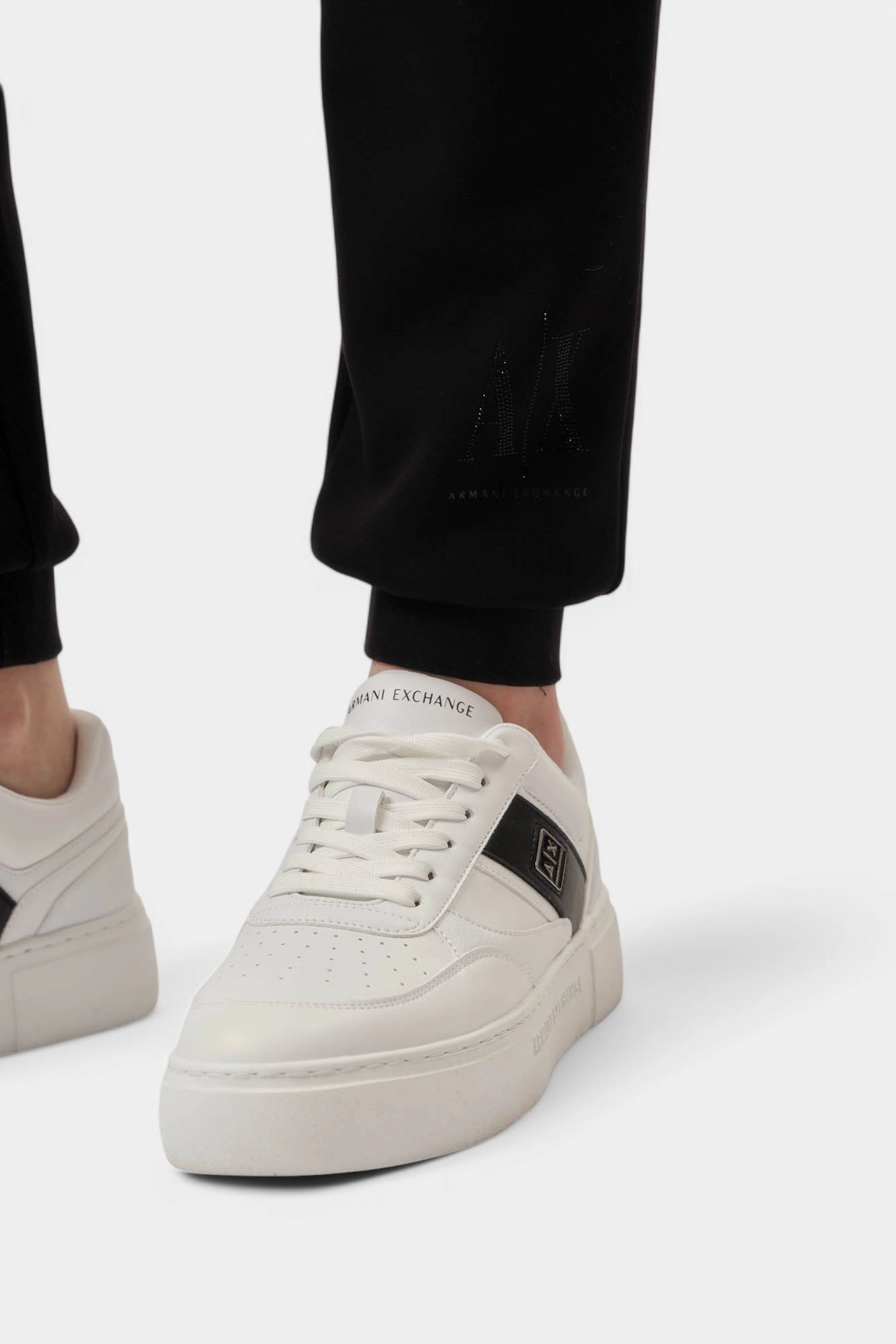 XW000828_AF13397 брюки спортивные armani exchange 