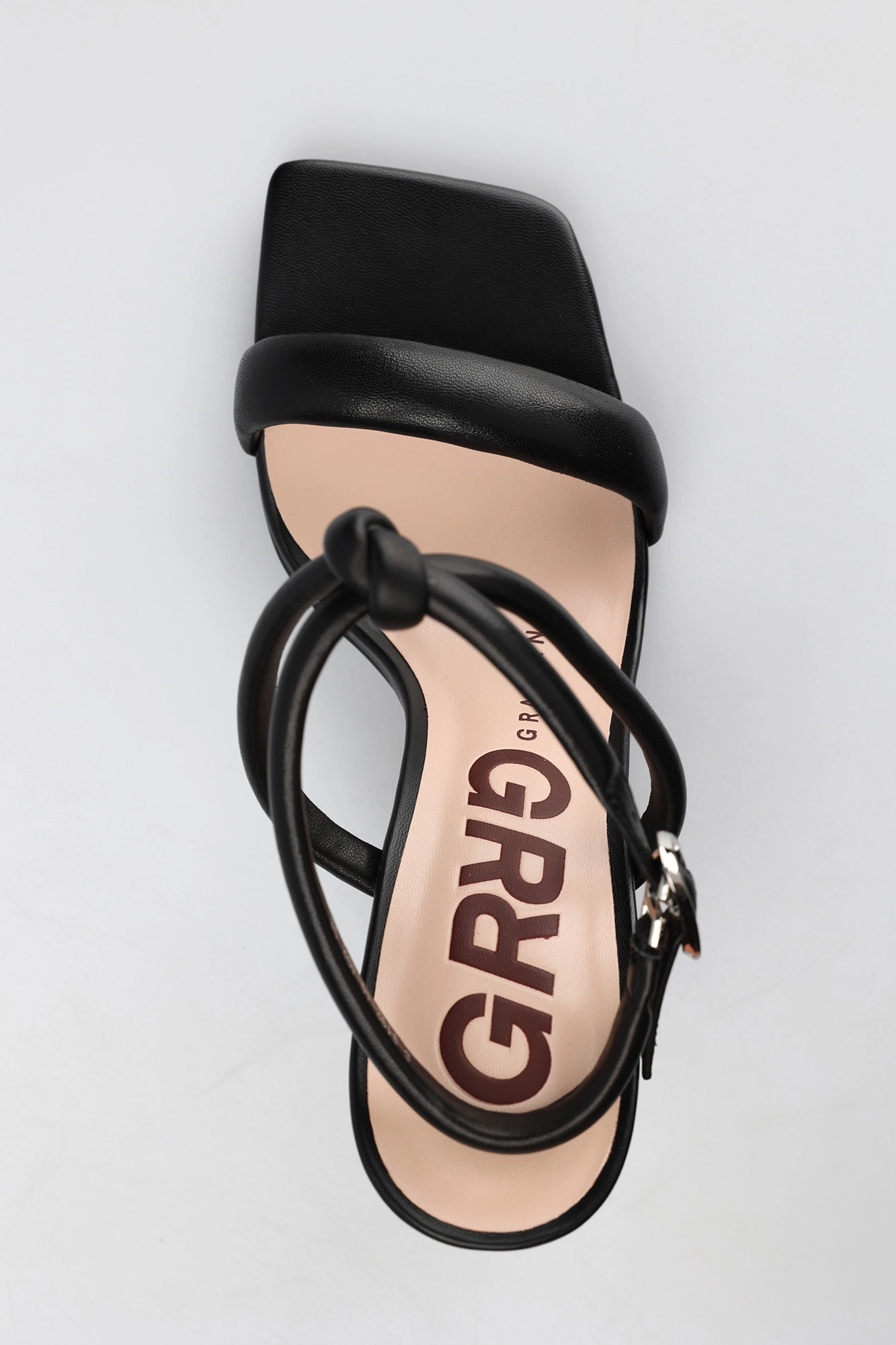 8132-10 Босоножки Graciana Черный