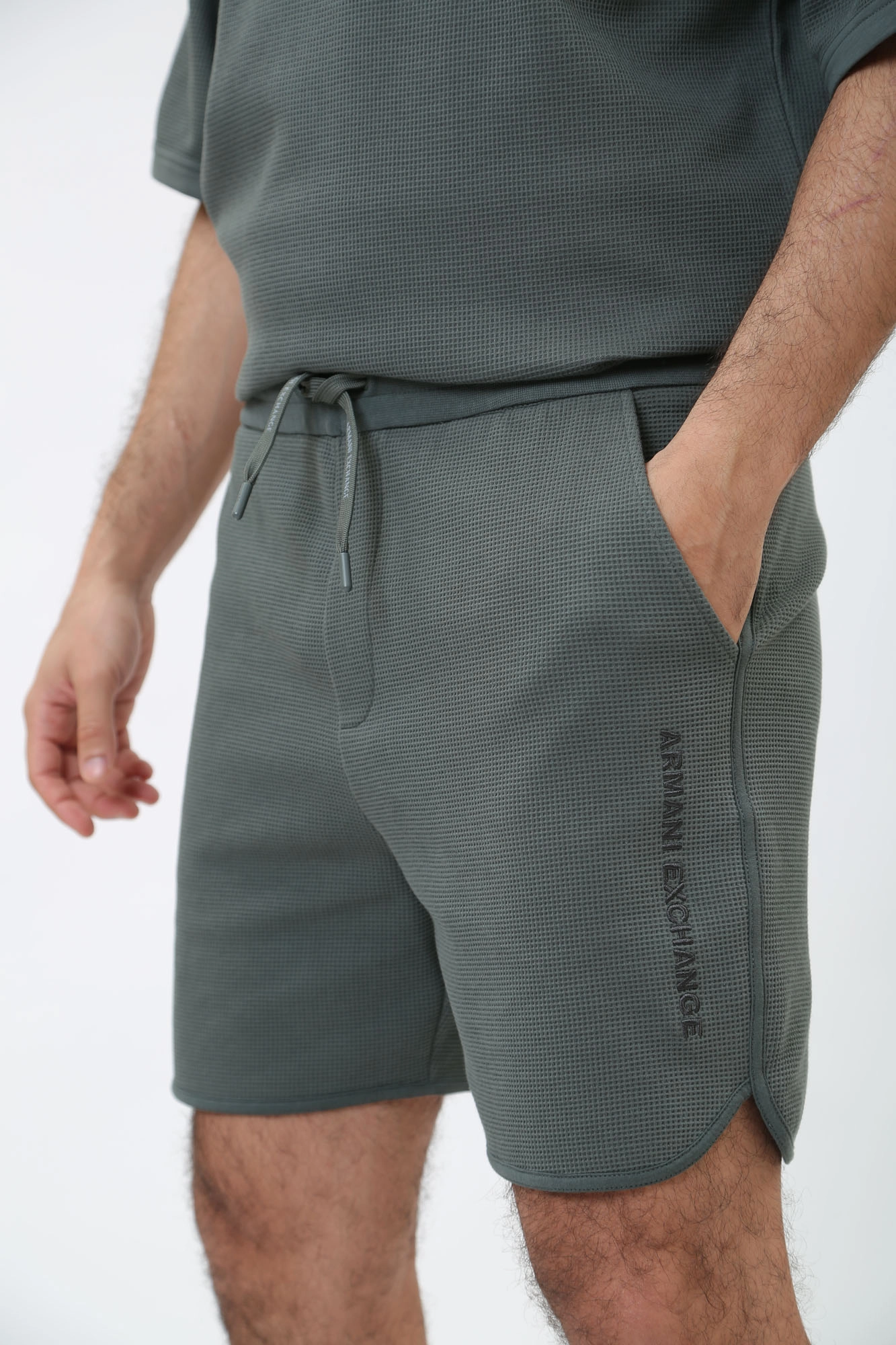 3DZSHA_ZJXQZ Шорты трикотажные Armani Exchange Зеленый