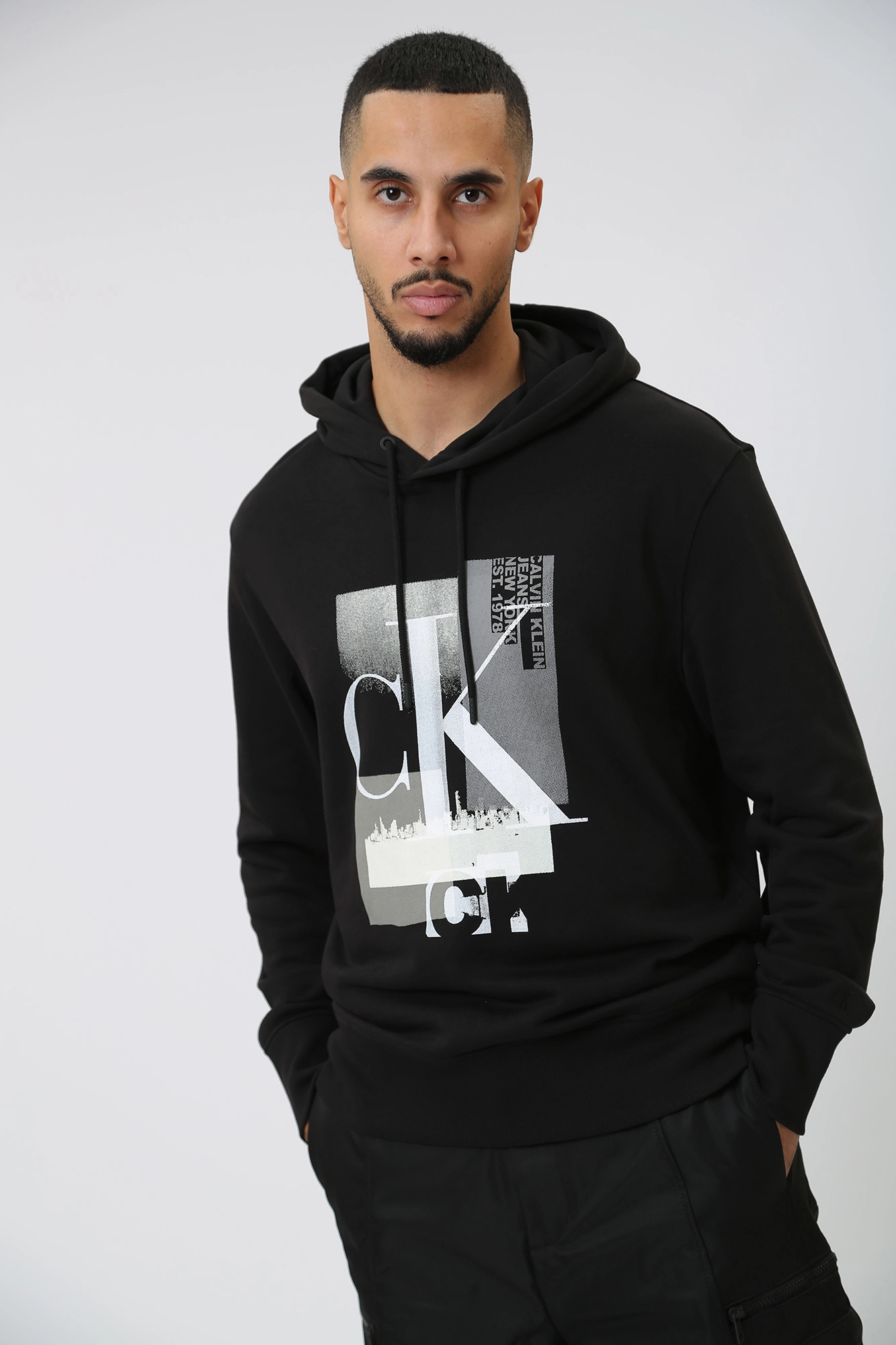 J30J324310 Худи Calvin Klein Jeans Черный