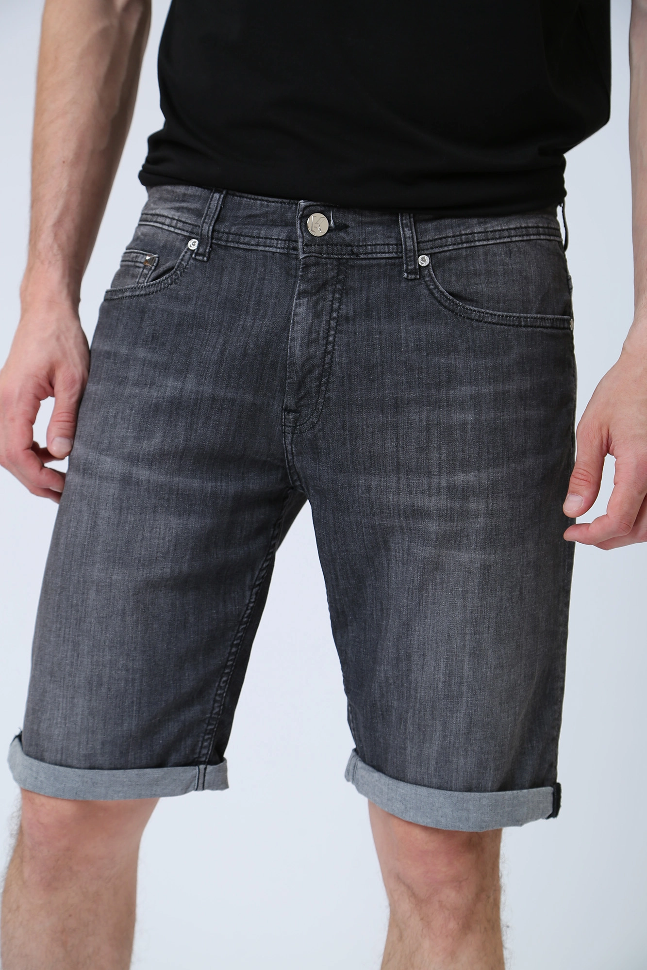 532833_265820 Шорты джинсовые Karl Lagerfeld Черный