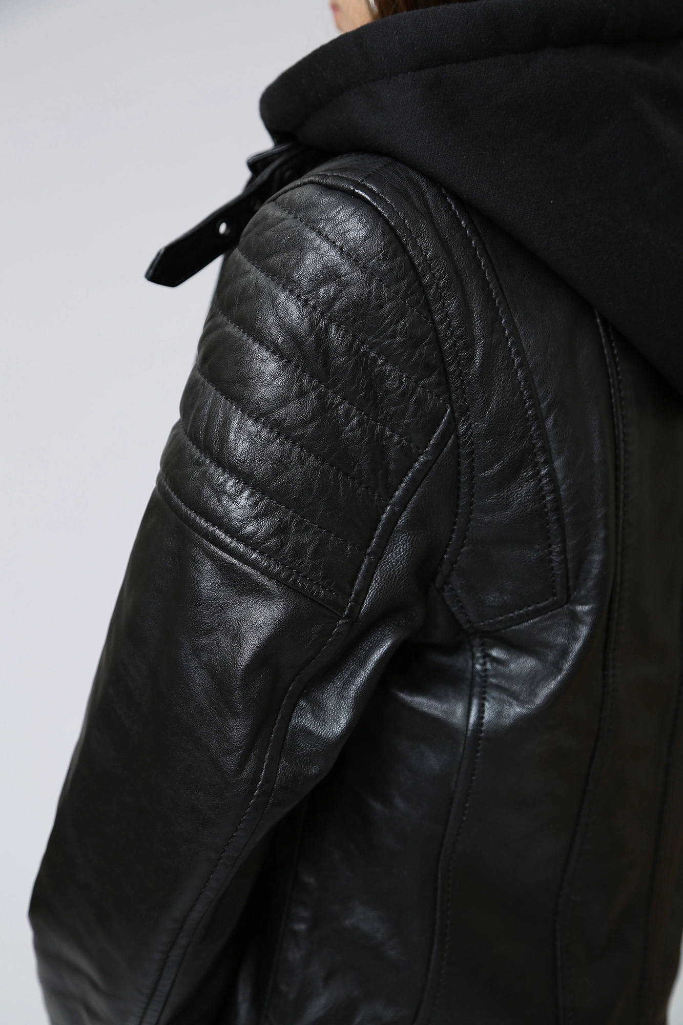 MU-W23-51 куртка кожаная mustang 