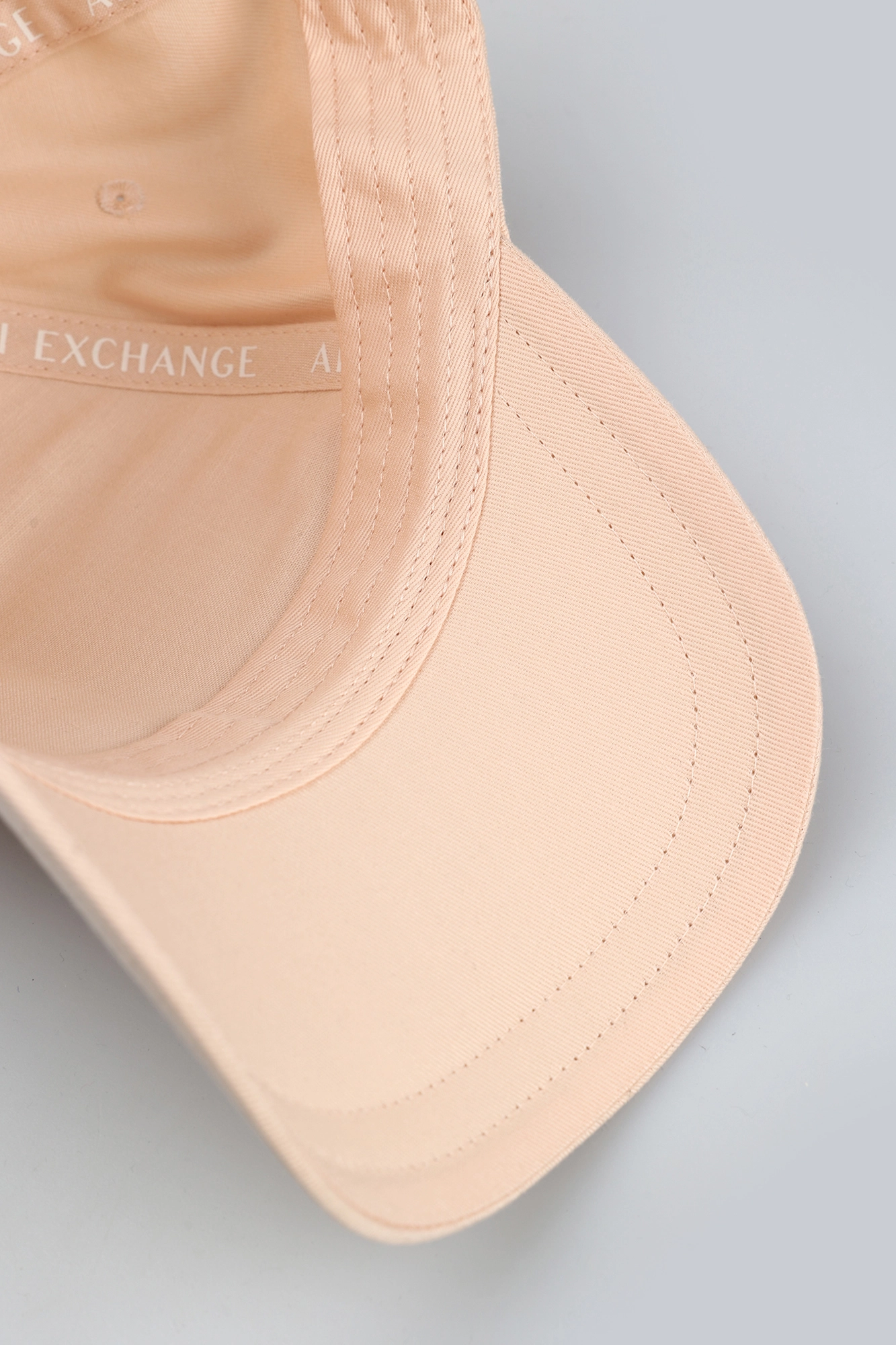 944200_4R100 Кепка Armani Exchange Розовый