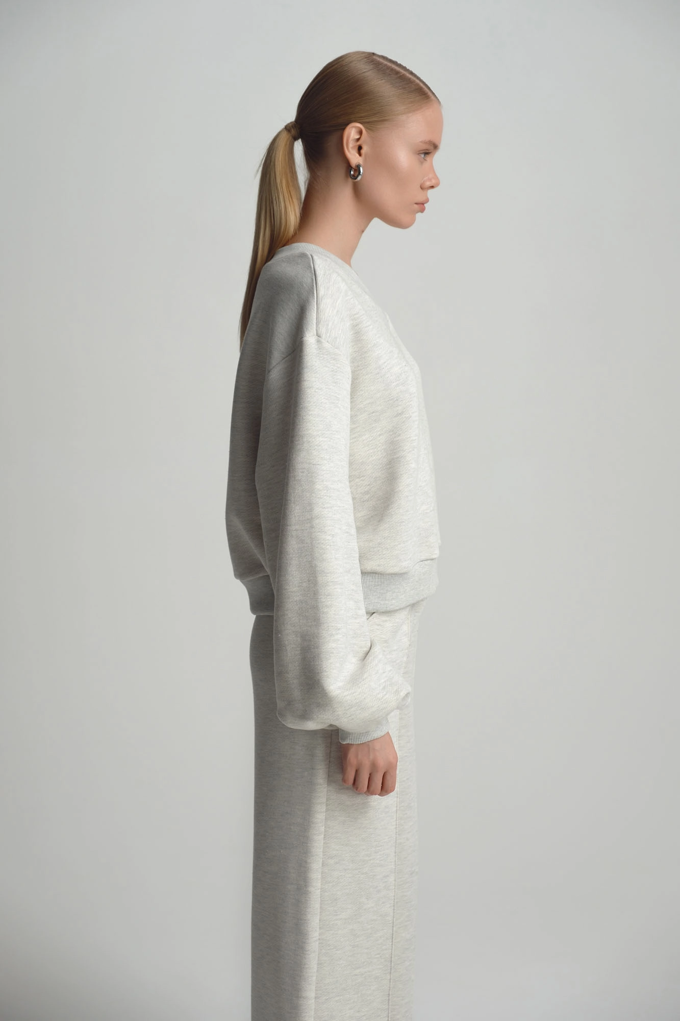 W-252-THT-20-0801 свитшот the hills 