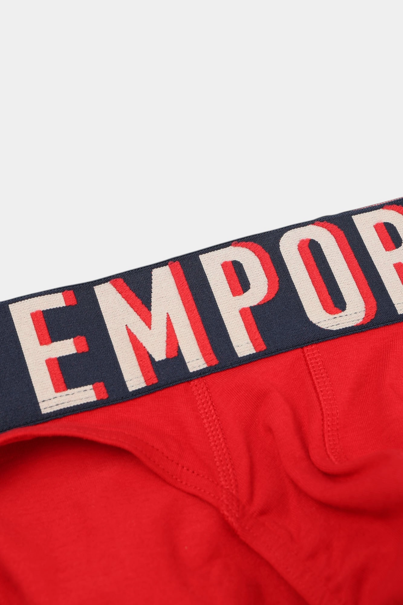 110814_4R516 Трусы брифы Emporio Armani Красный