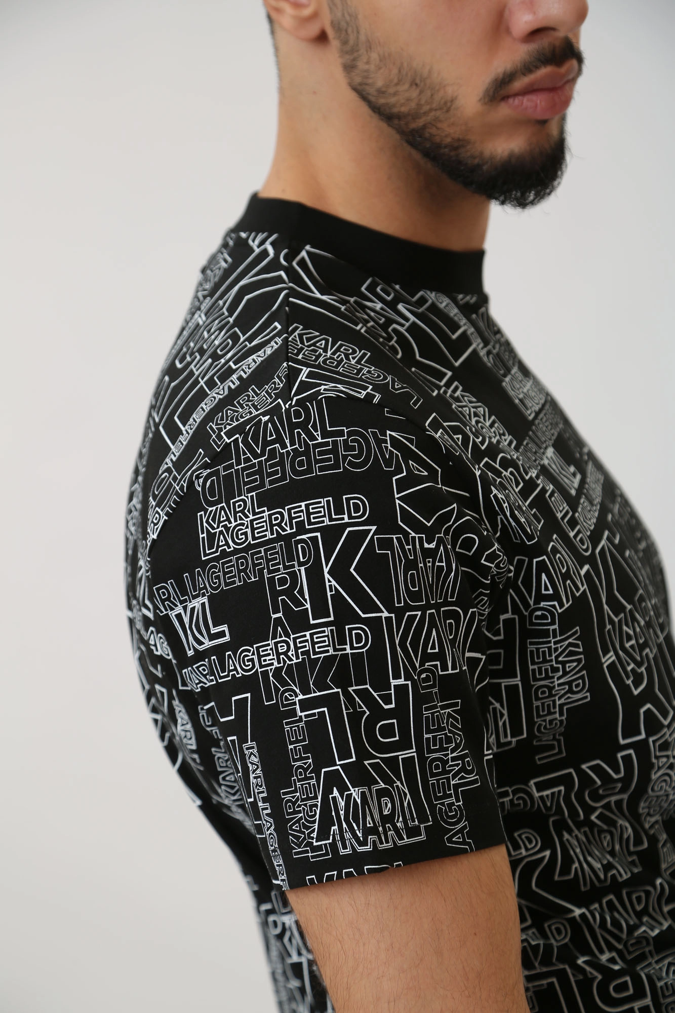 541224_755060 Футболка Karl Lagerfeld Черный