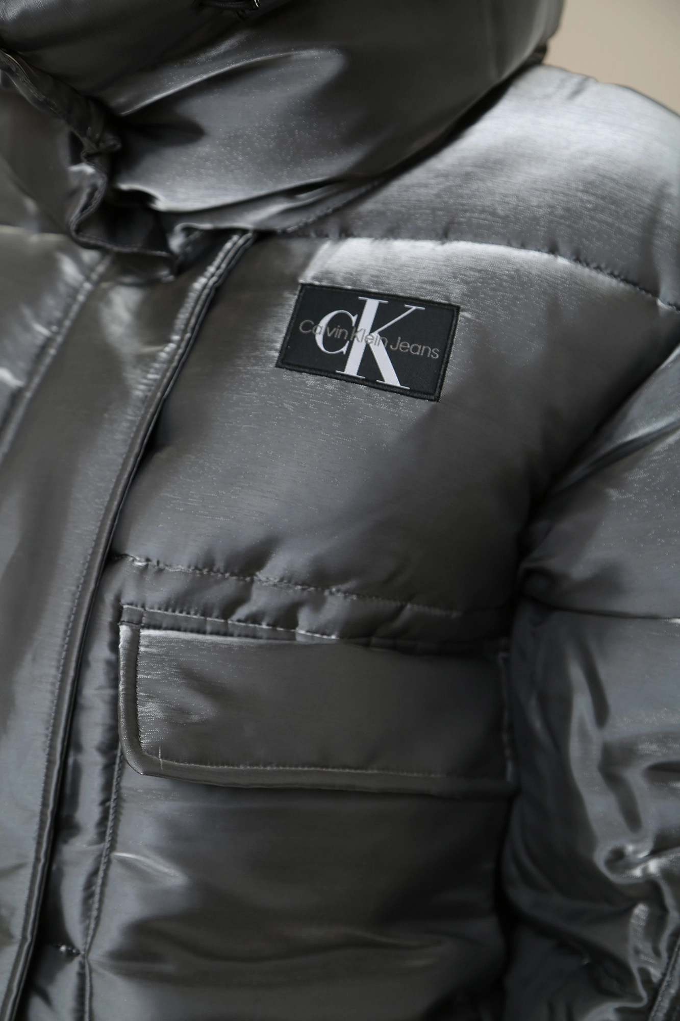 Calvin Klein Jeans J20J221878 0GK Med Online.ru