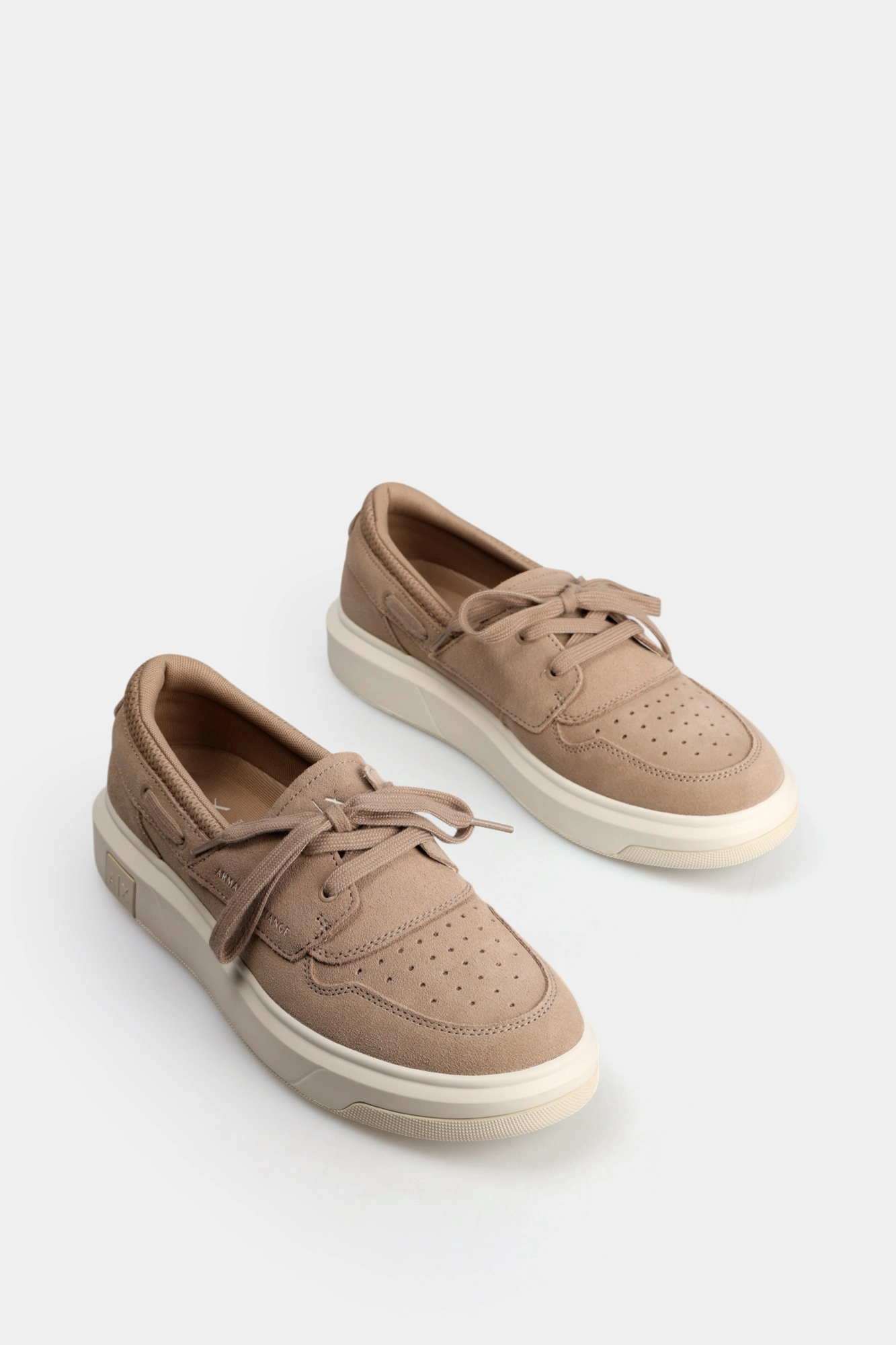 XM002686_AF17369 Кеды Armani Exchange Бежевый