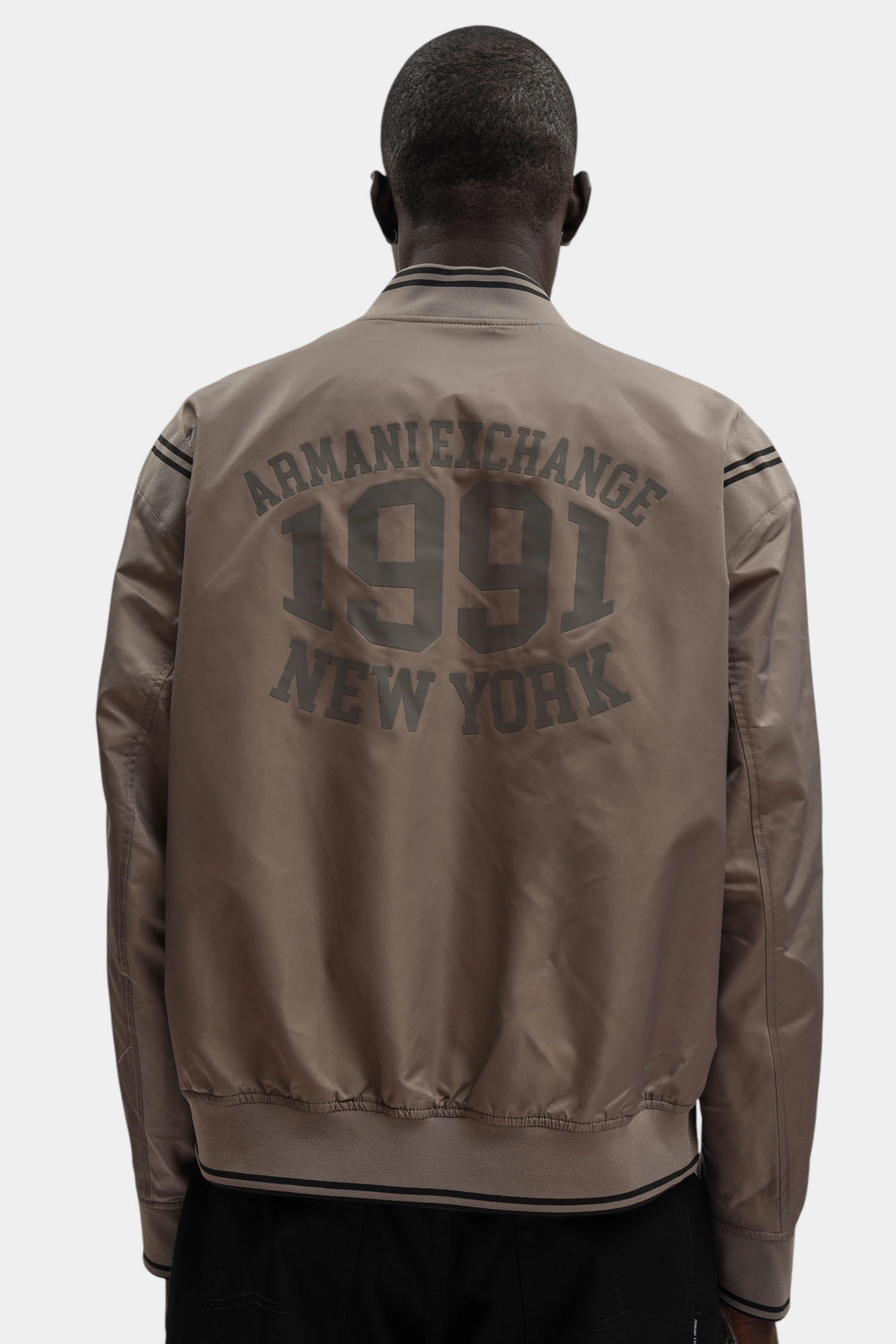 XM002017_AF19828 Бомбер Armani Exchange Коричневый