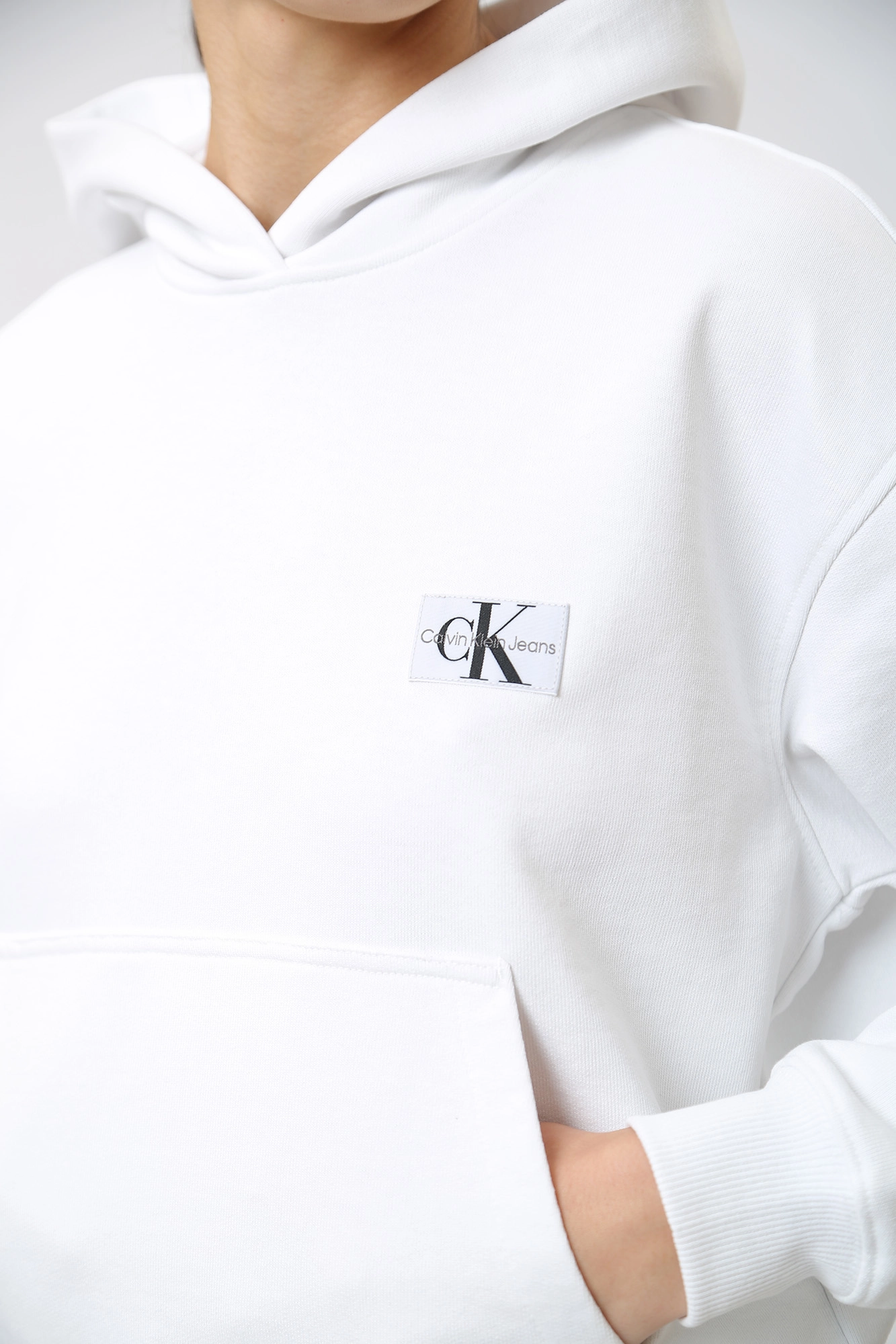 J20J222732 худи calvin klein jeans 