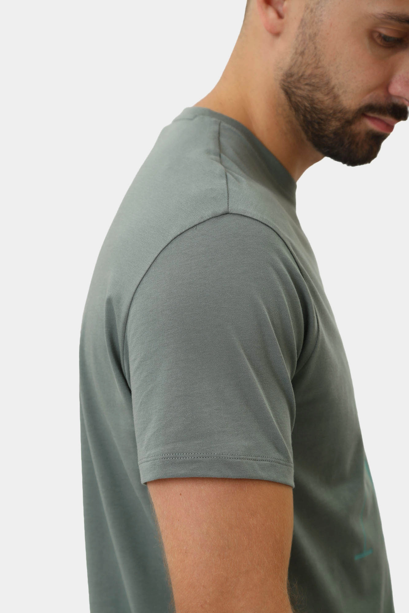 8NZTPA_ZJH4Z Футболка Armani Exchange Зеленый