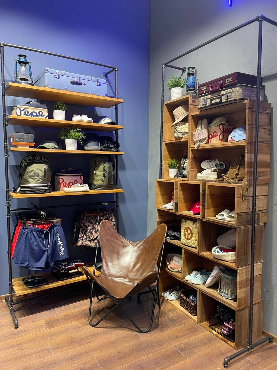 Открытие салона Denim Origins в ТРЦ Золотой Вавилон