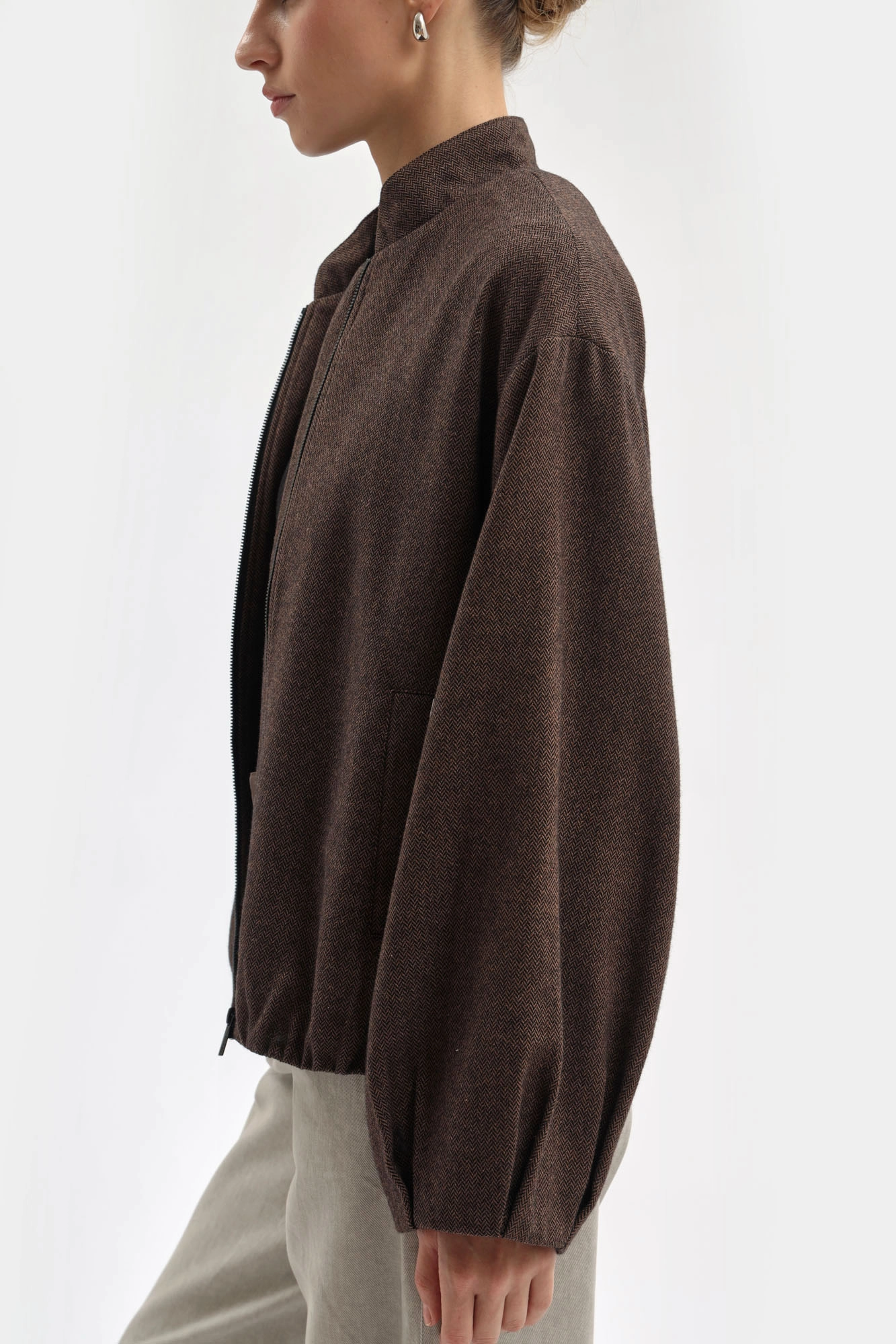 W-261-TH-56-0707 бомбер the hills 