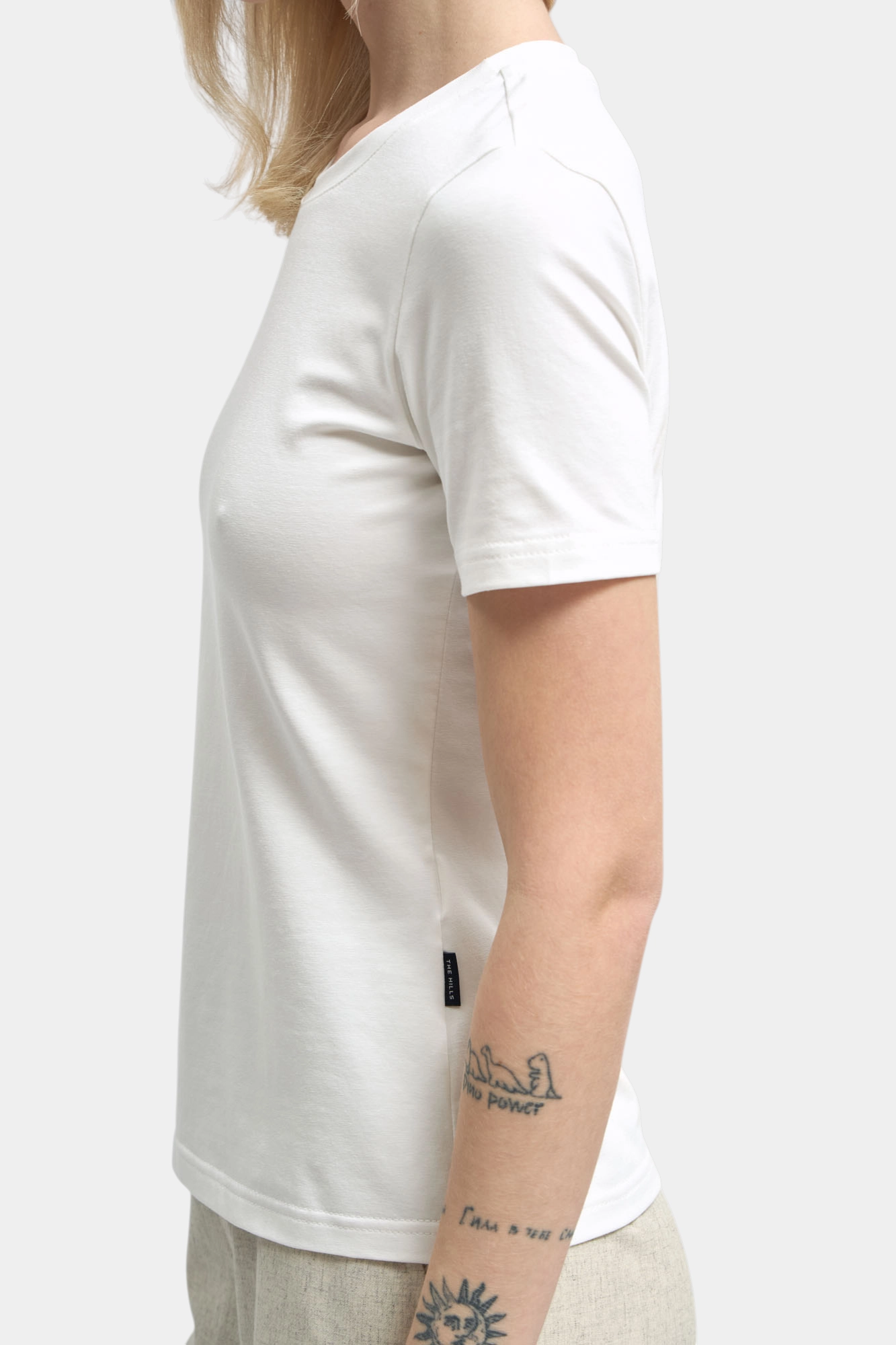 W-261-P-22-1708 футболка the hills 