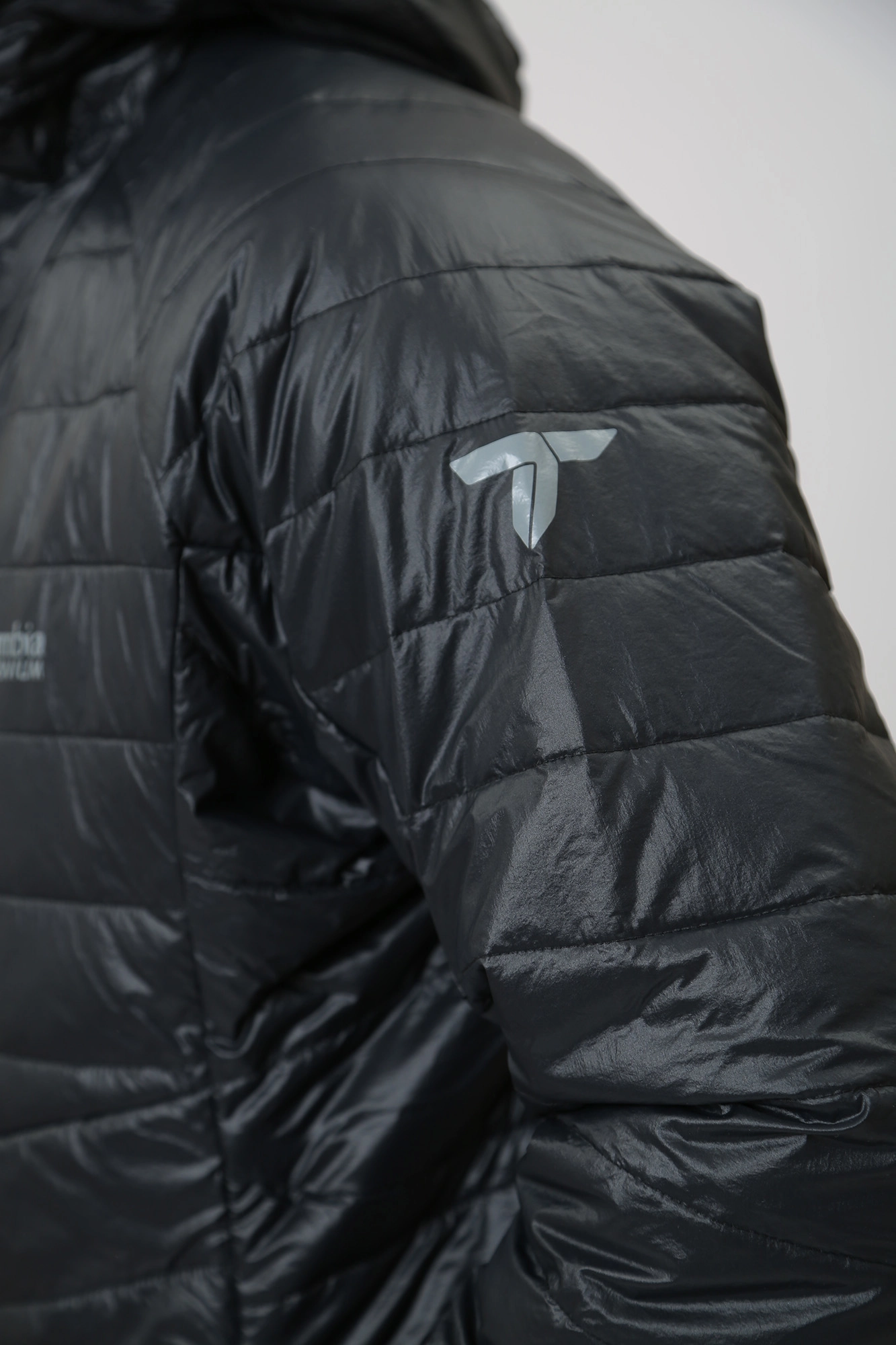 2008611 Куртка Platinum Peak™ Hooded Jacket Columbia Черный