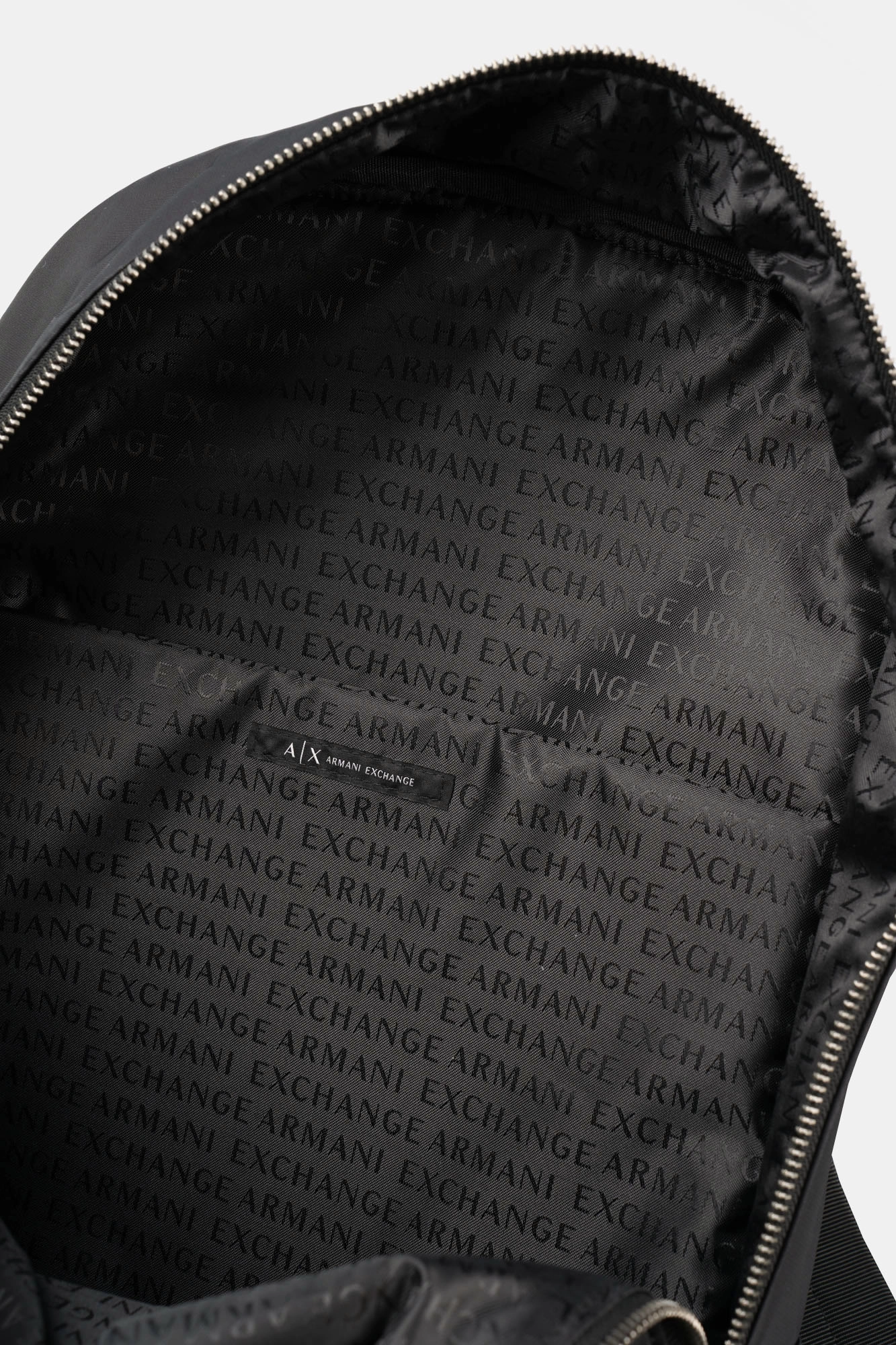 XM000030_AF15129 Рюкзак Armani Exchange Черный