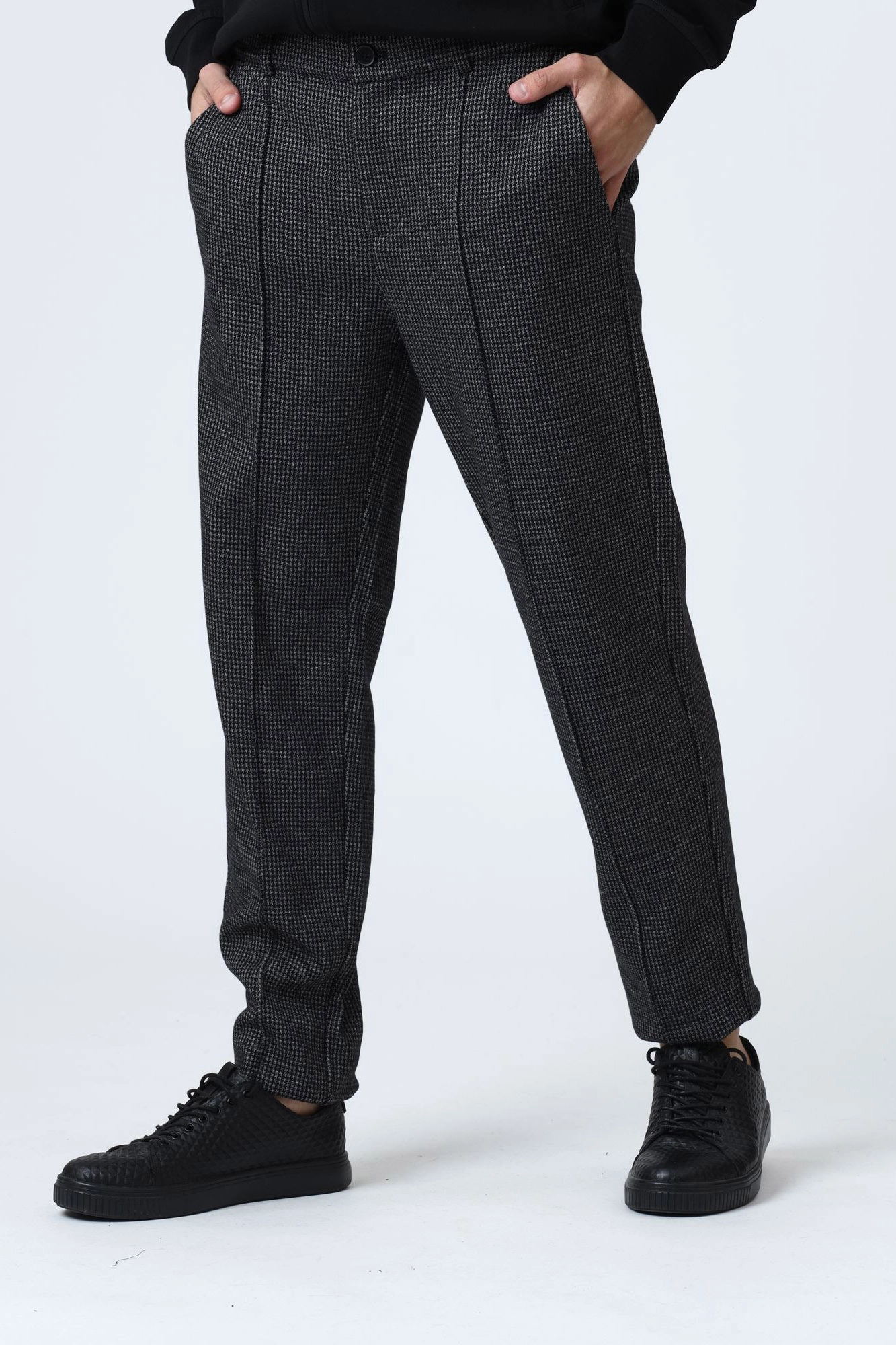 502913_705039 Брюки спортивные Karl Lagerfeld Серый