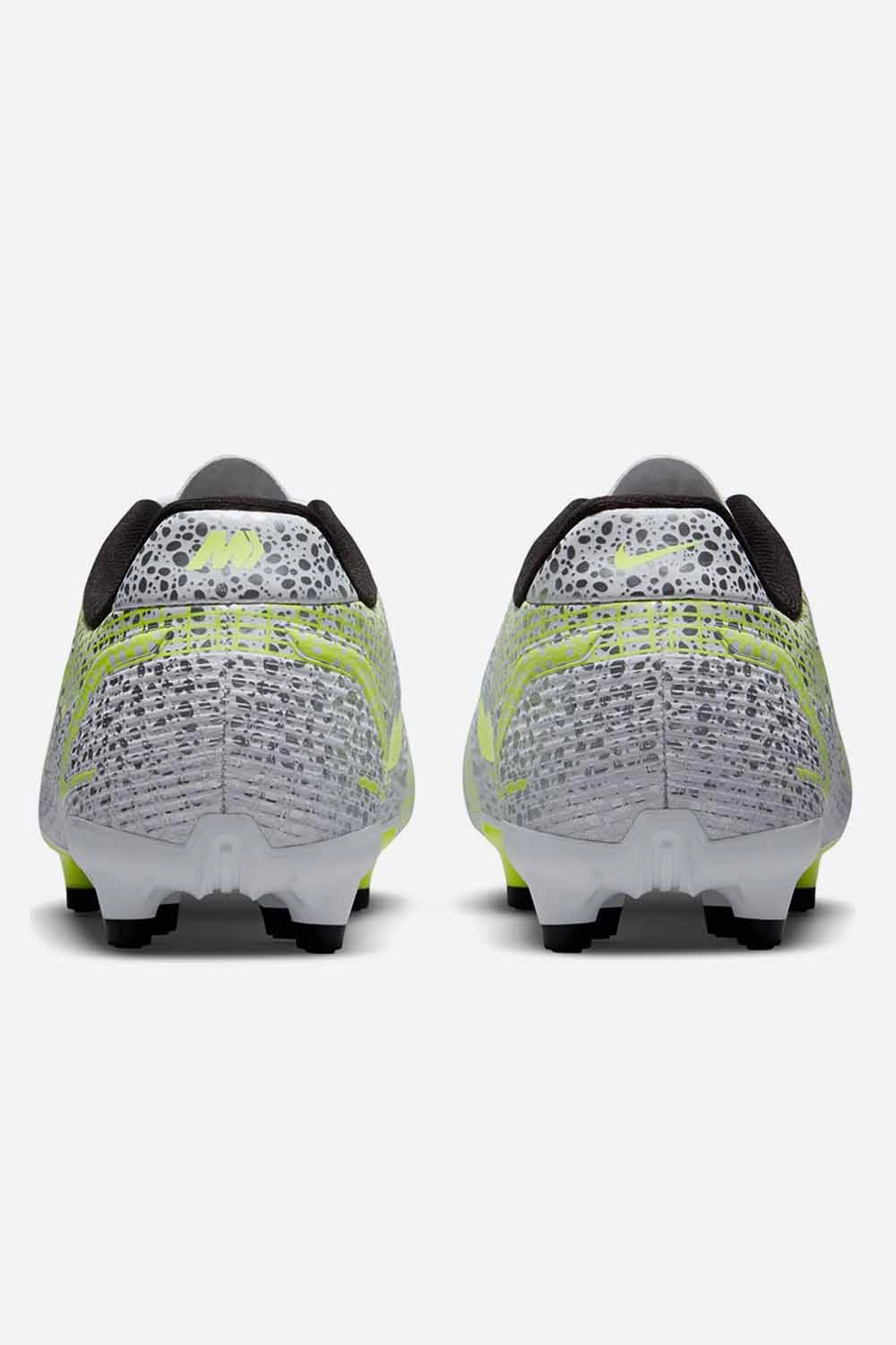 Nike silver online best sale