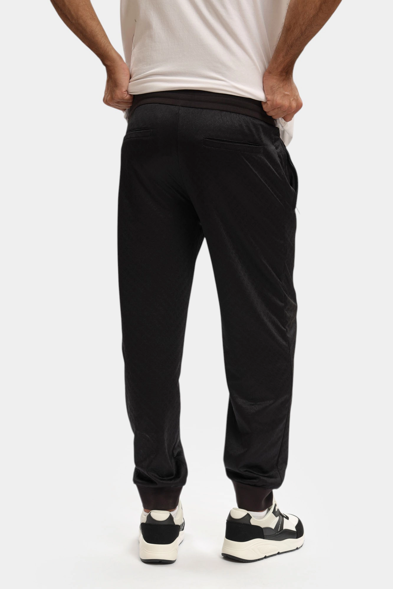 XM001356_AF16259 Брюки спортивные Armani Exchange Черный