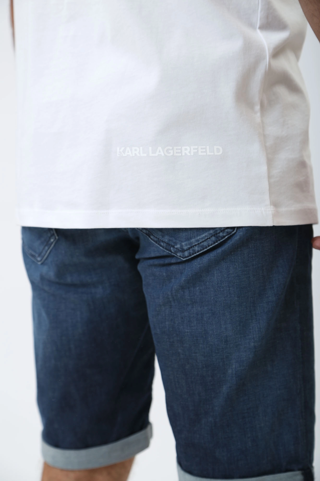 542224_755159 Футболка Karl Lagerfeld Белый