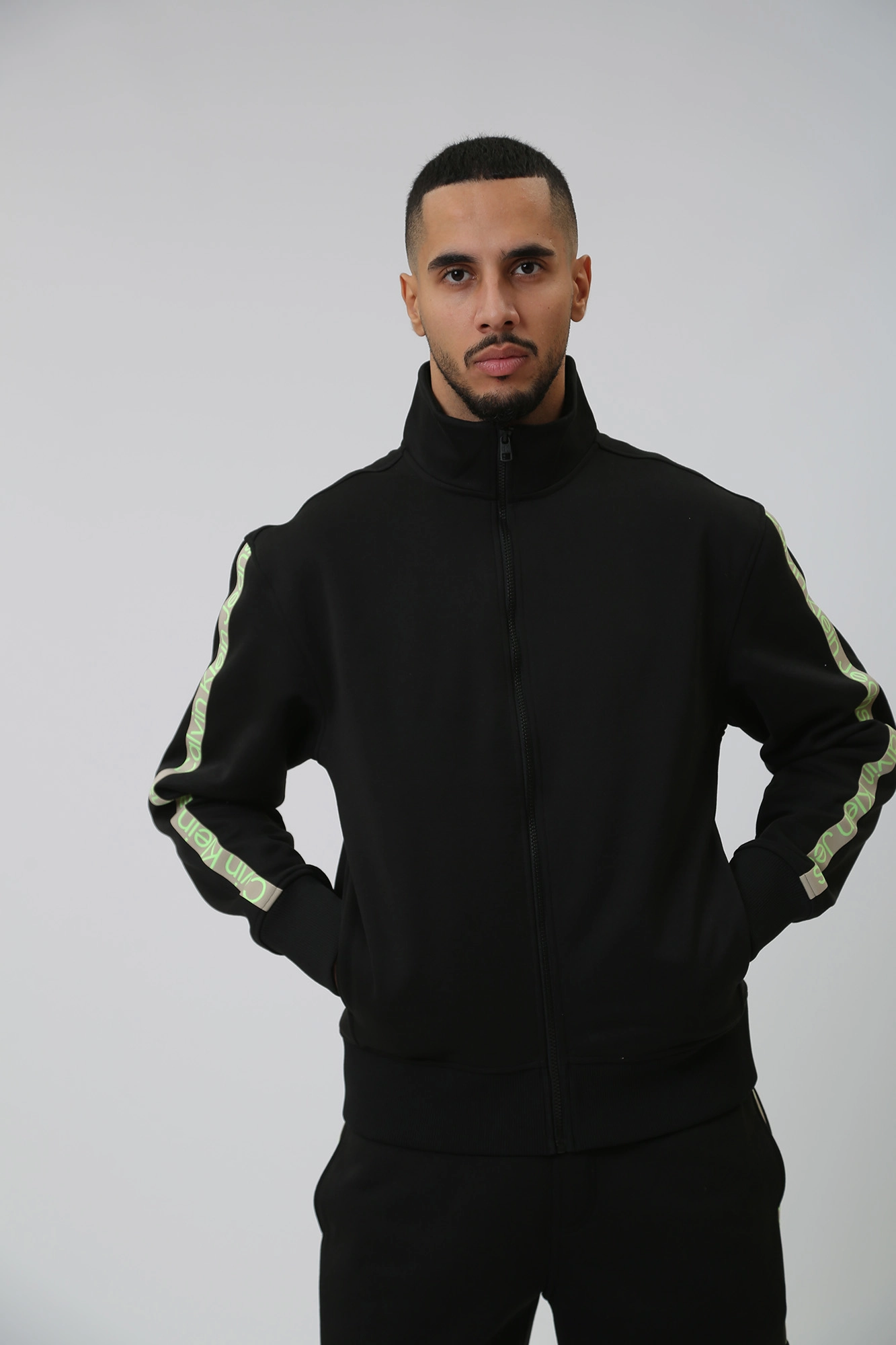 J30J324120 Толстовка Calvin Klein Jeans Черный