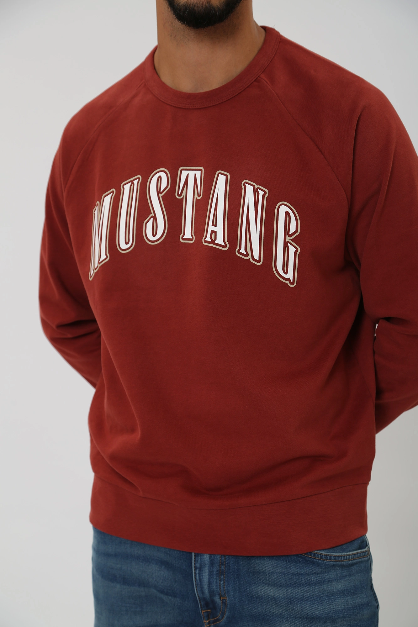 1014158 Свитшот Mustang Красный