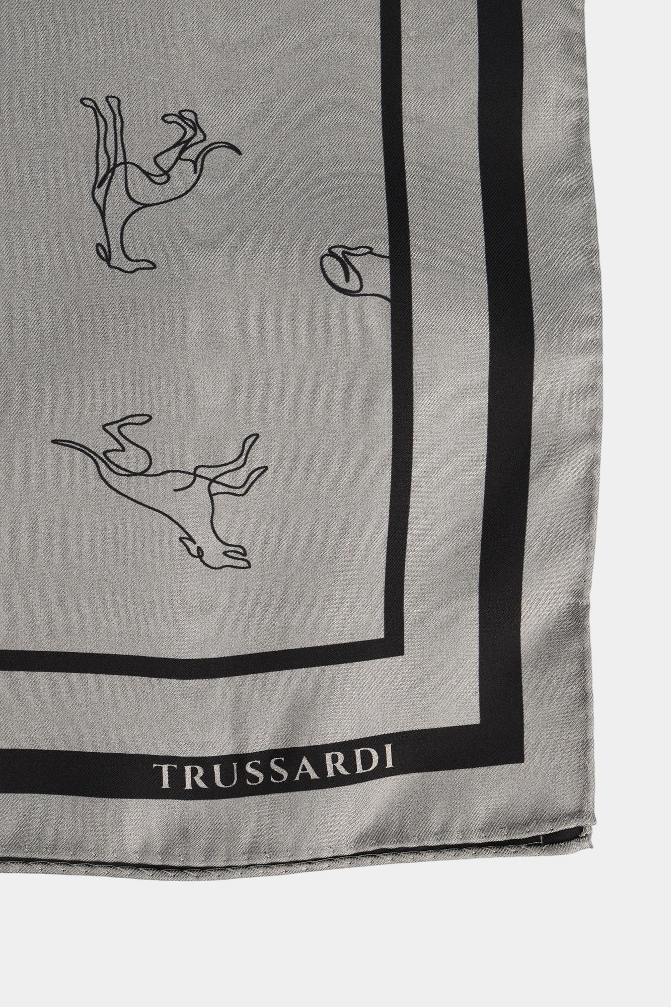 S074C000004N-WVX04T09-21ZA Платок Trussardi Бежевый