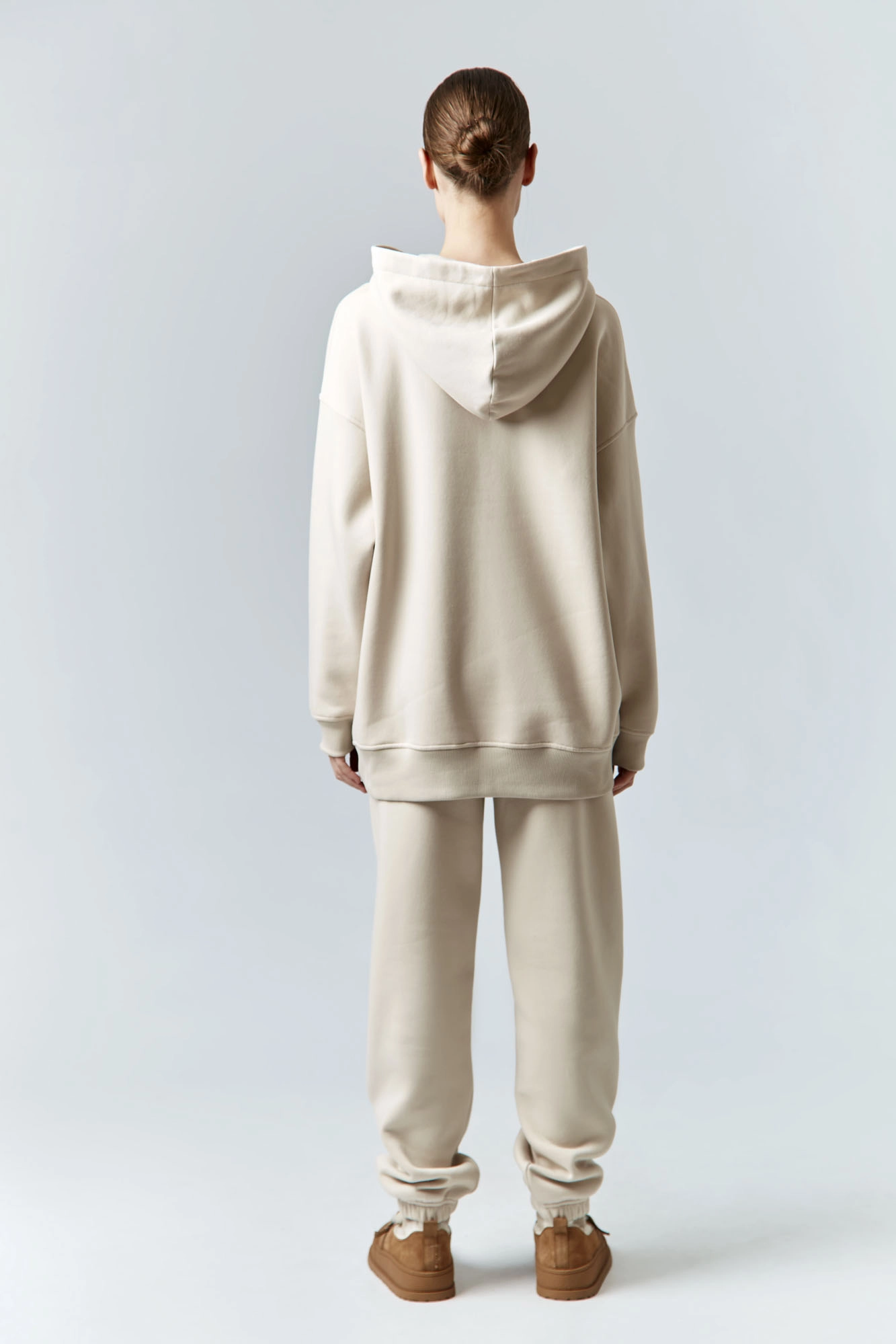 W-242-P-43-0035 худи the hills 