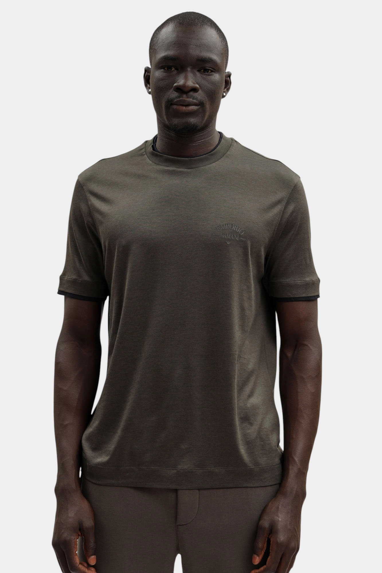 EM002939_ AF18312 Футболка Emporio Armani Черный