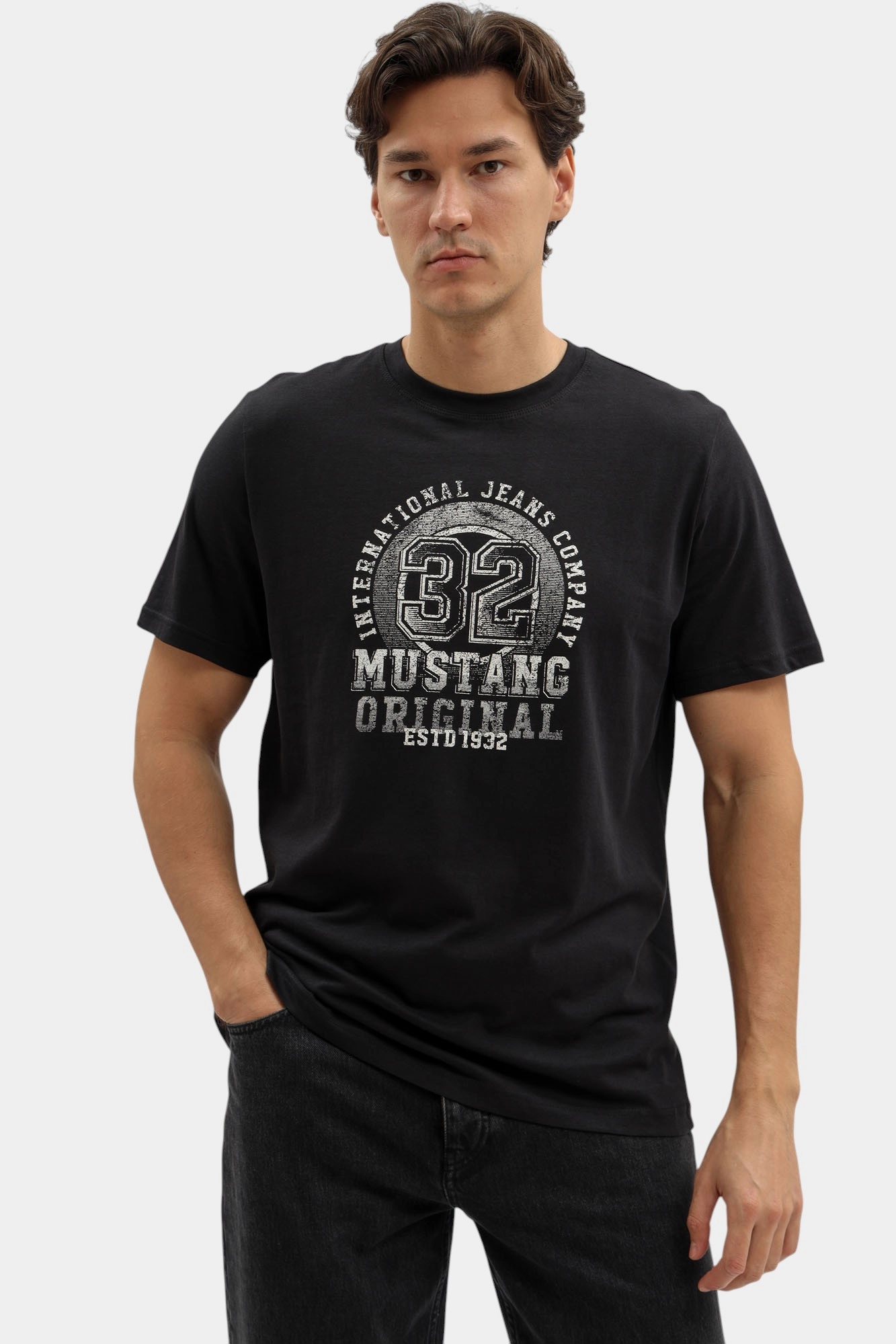 1016859 Футболка Mustang Черный