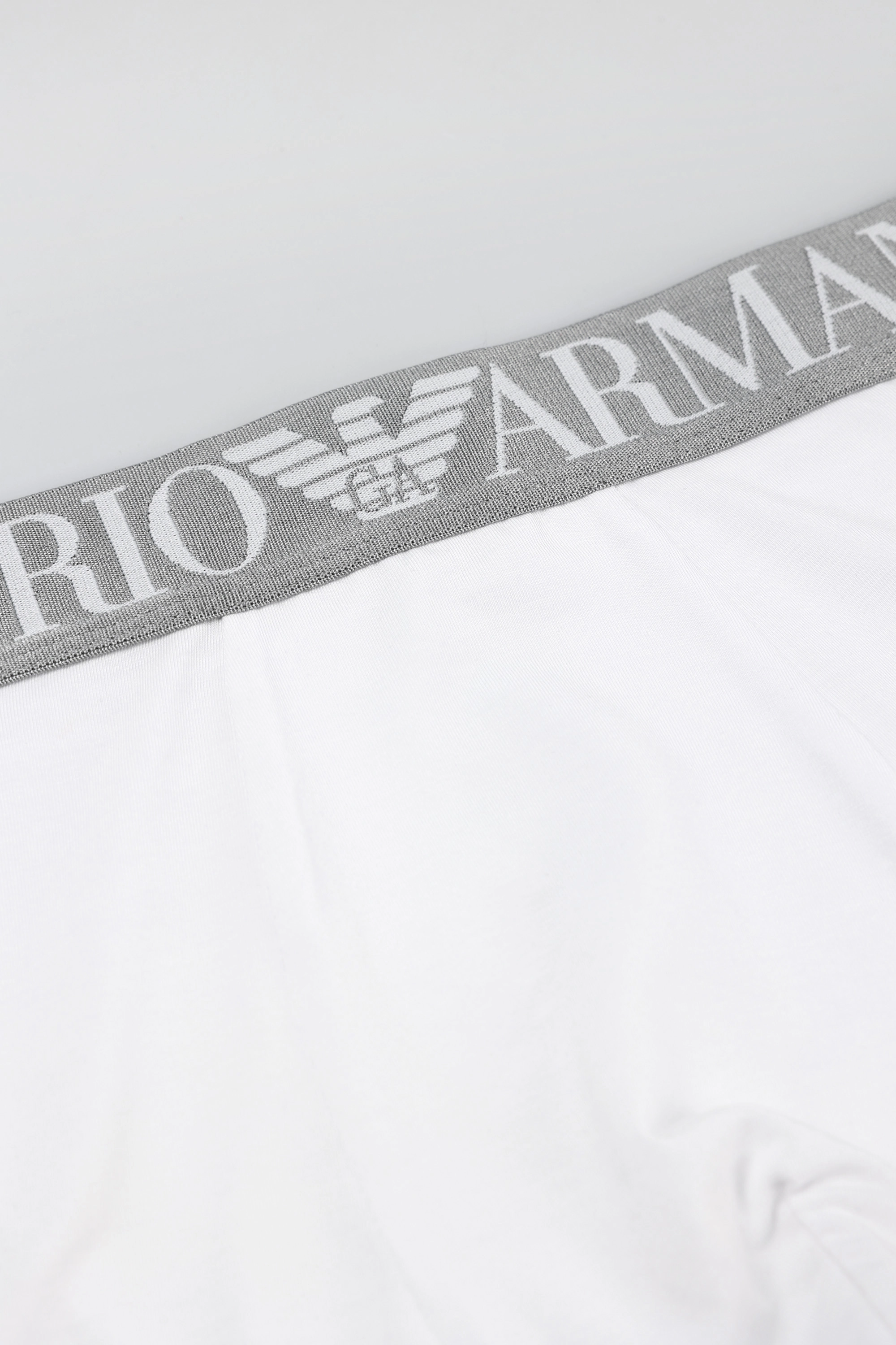 111389_3R511 Трусы Emporio Armani Белый