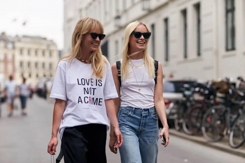 Модные женские футболки: обзор трендов 2023