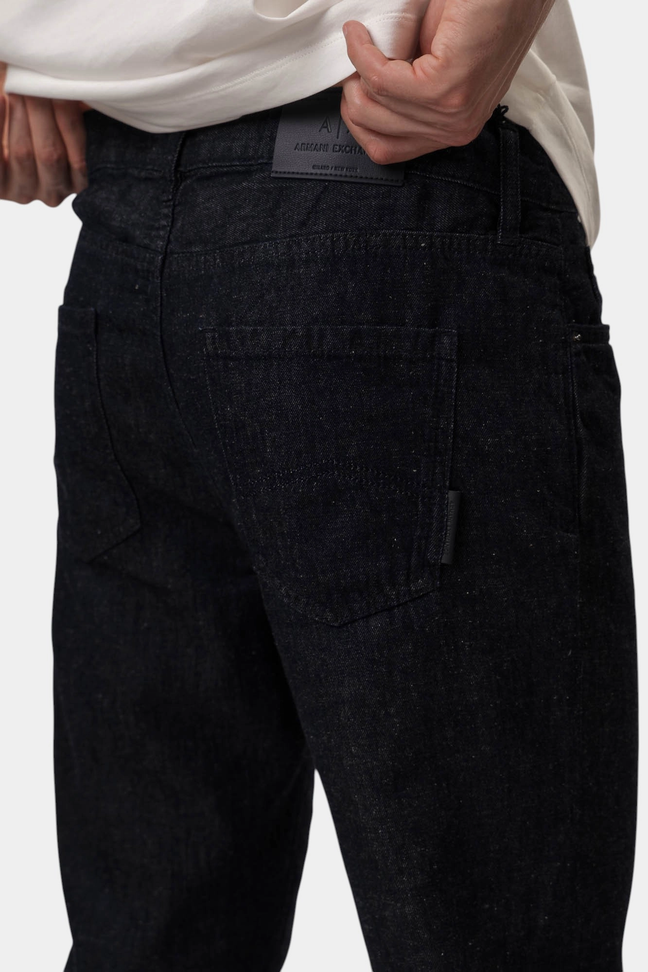 XM000049_AF13077 Брюки джинсовые Armani Exchange 