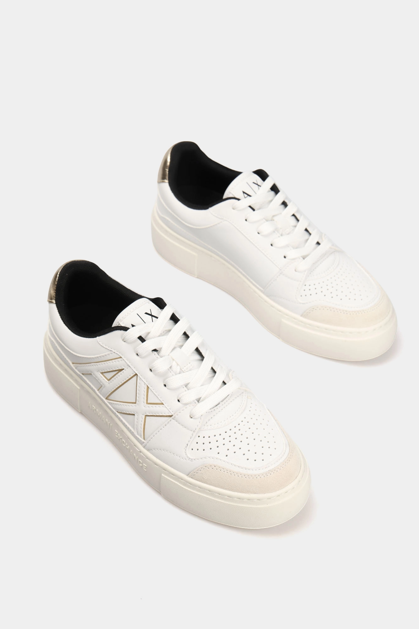 XDX147_XV830 Кеды Armani Exchange Белый