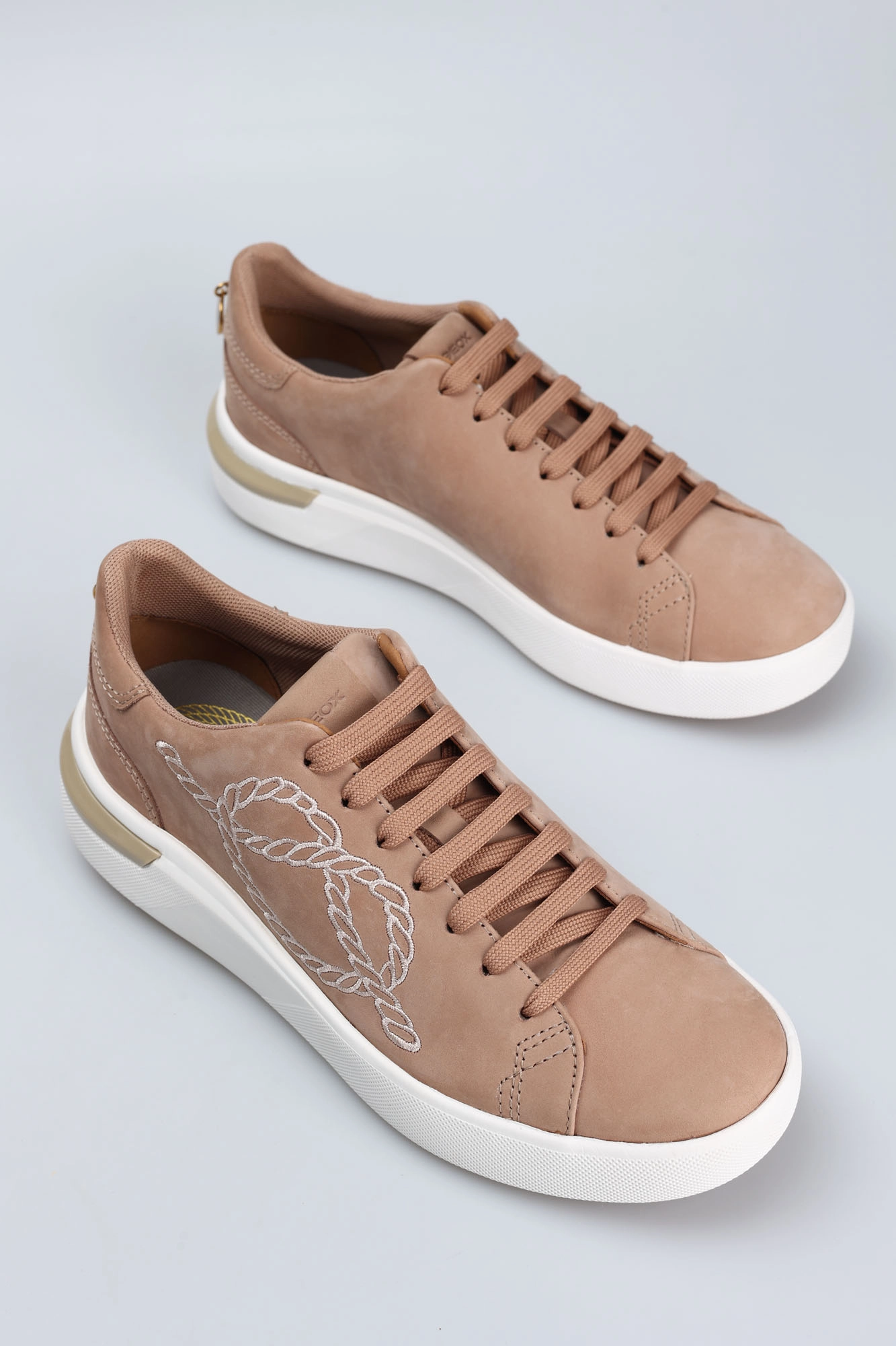 D45QFB00032C Кеды Geox Бежевый