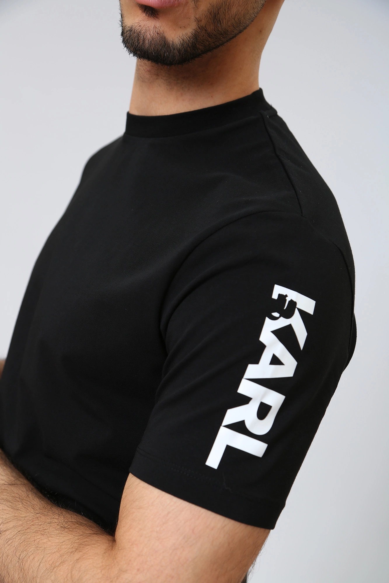 532221_755025 Футболка Karl Lagerfeld Черный