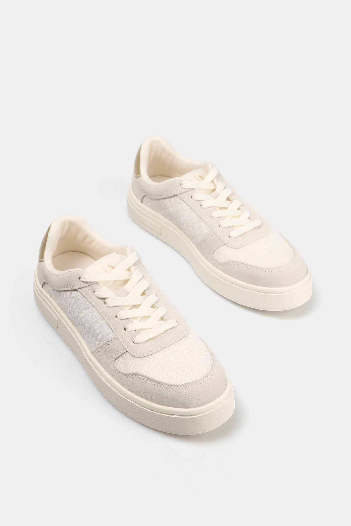 XW002783_AF25162 Кеды Armani Exchange Белый