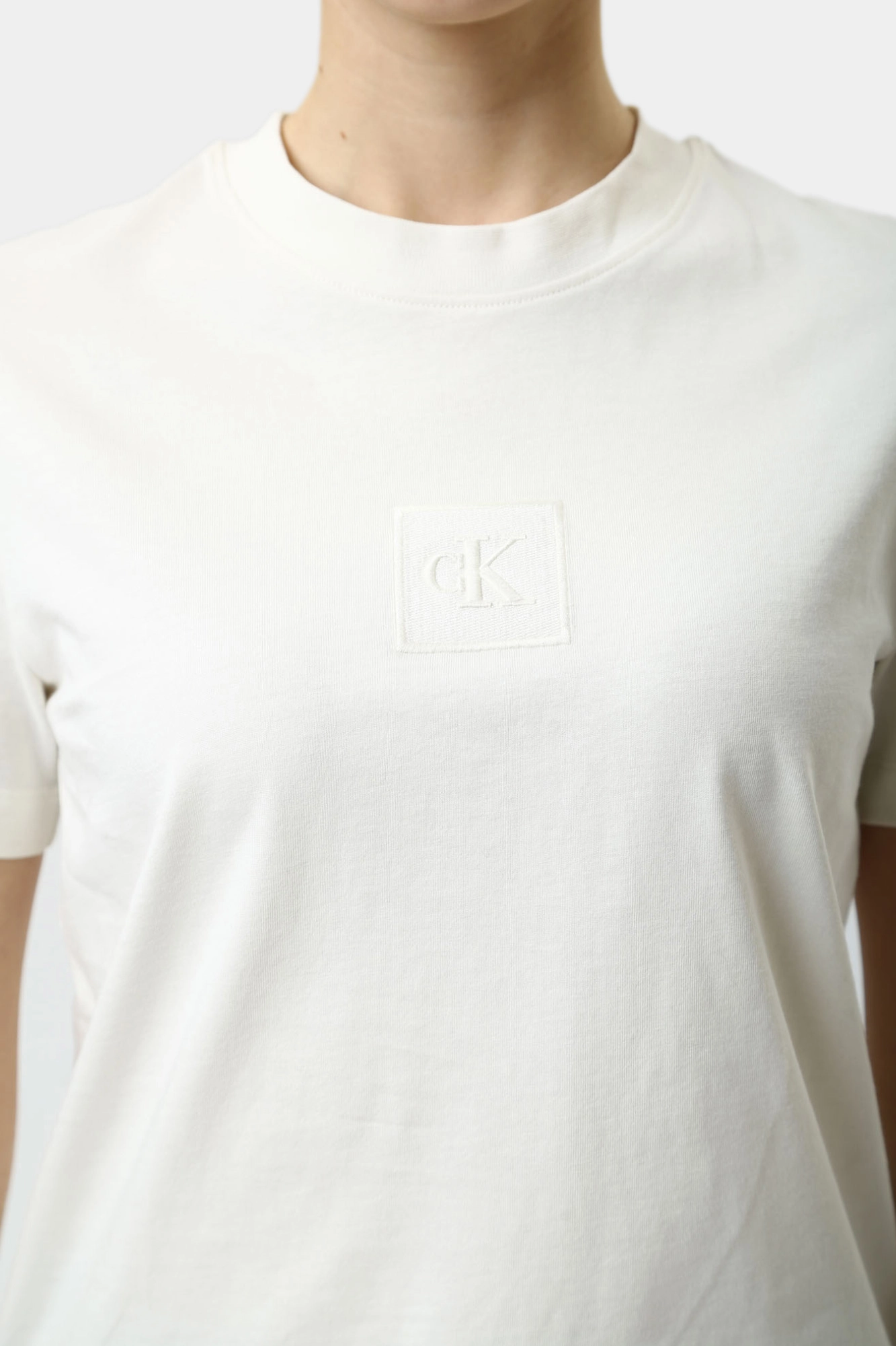 J20J224253 футболка calvin klein jeans 