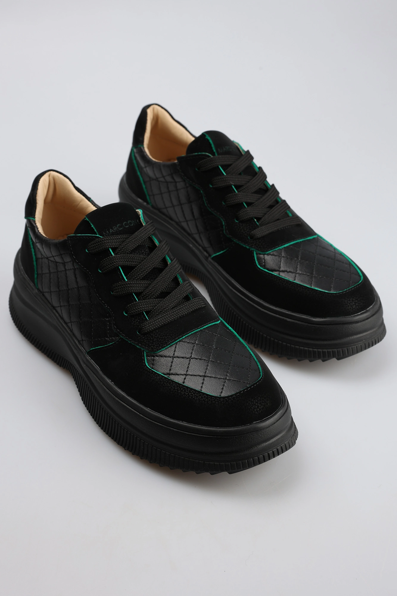 2581795BC Кроссовки Marc Cony Черный