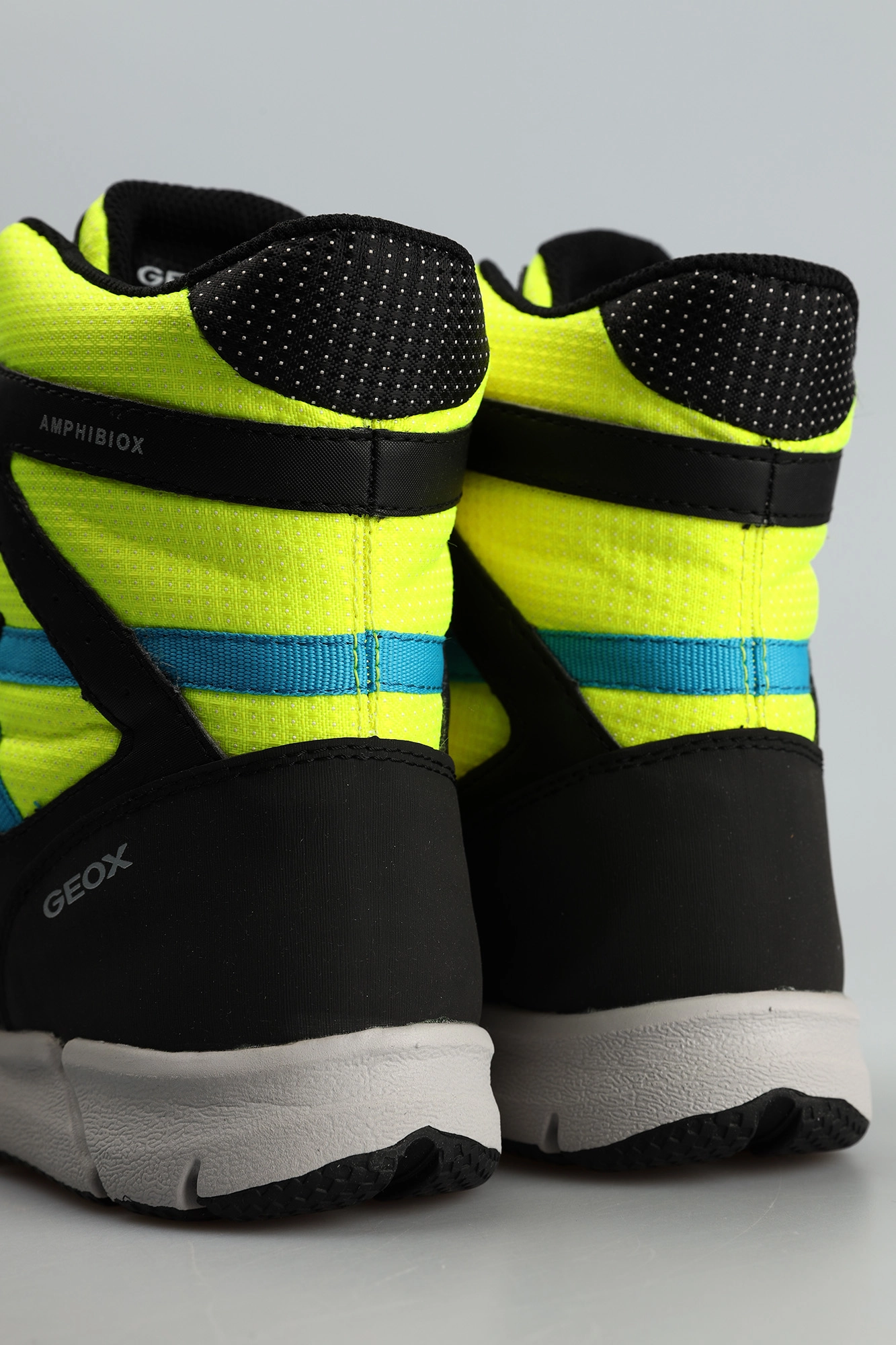 Geox J269XD0FU50C2H9B Med Online.ru