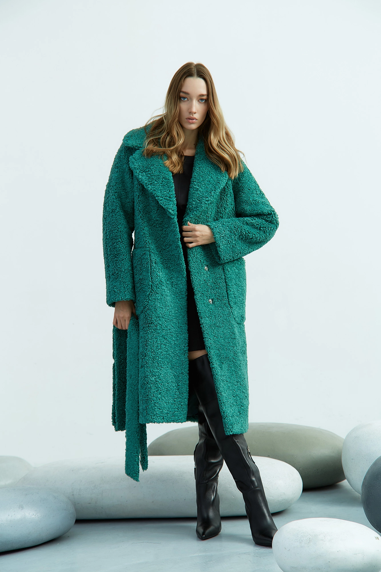 W-232-ZM-1111УК шуба the hills 