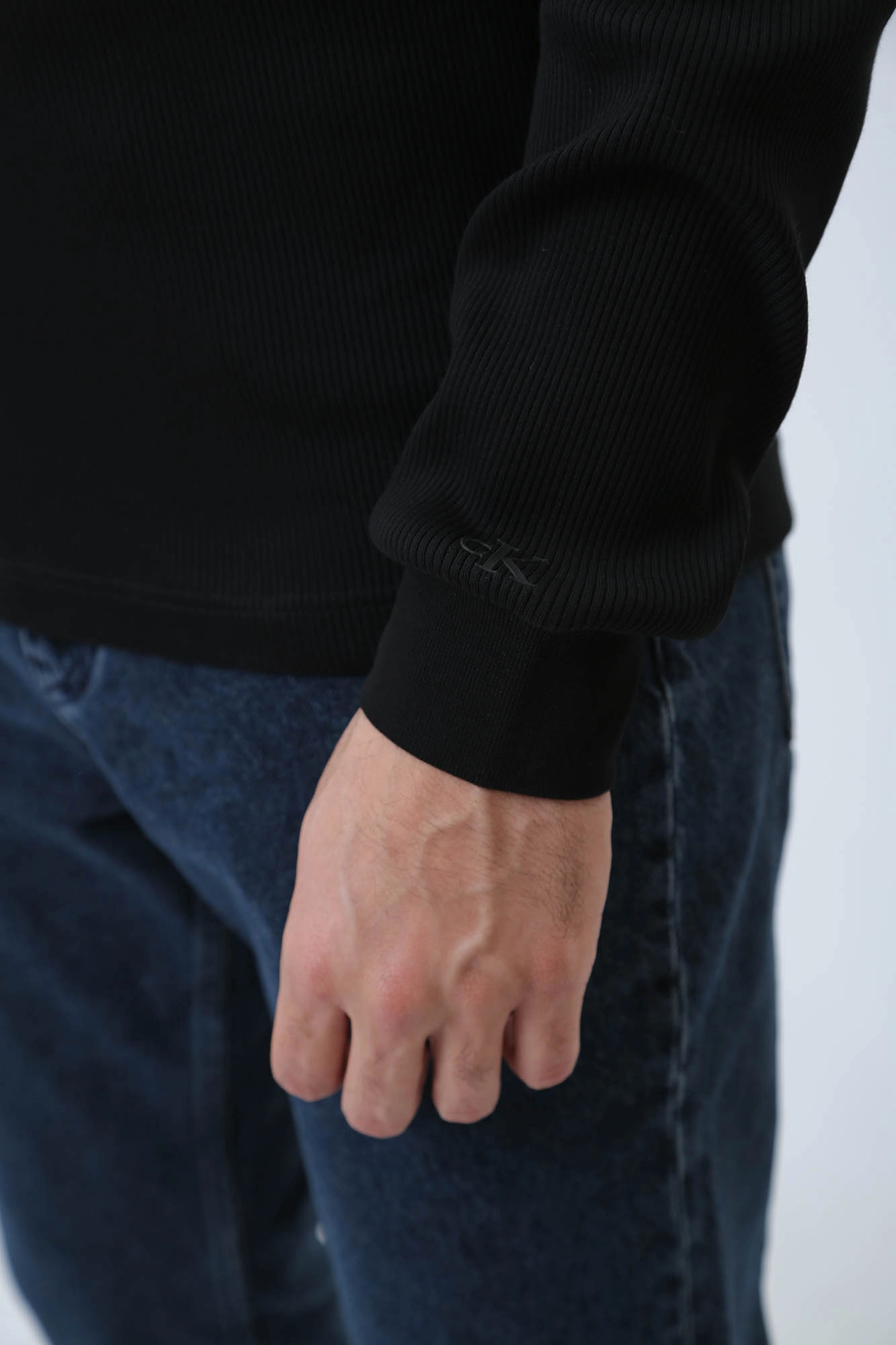 J30J324677 Лонгслив Calvin Klein Jeans Черный